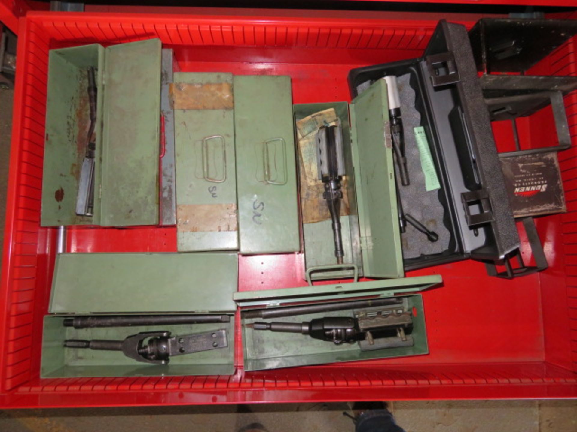 (CONTENTS OF LOT# 162C CABINET) SUNNEN HONE ARBORS STONES & SUPPLIES IN 2 TOOLING CABINETS - Image 7 of 7