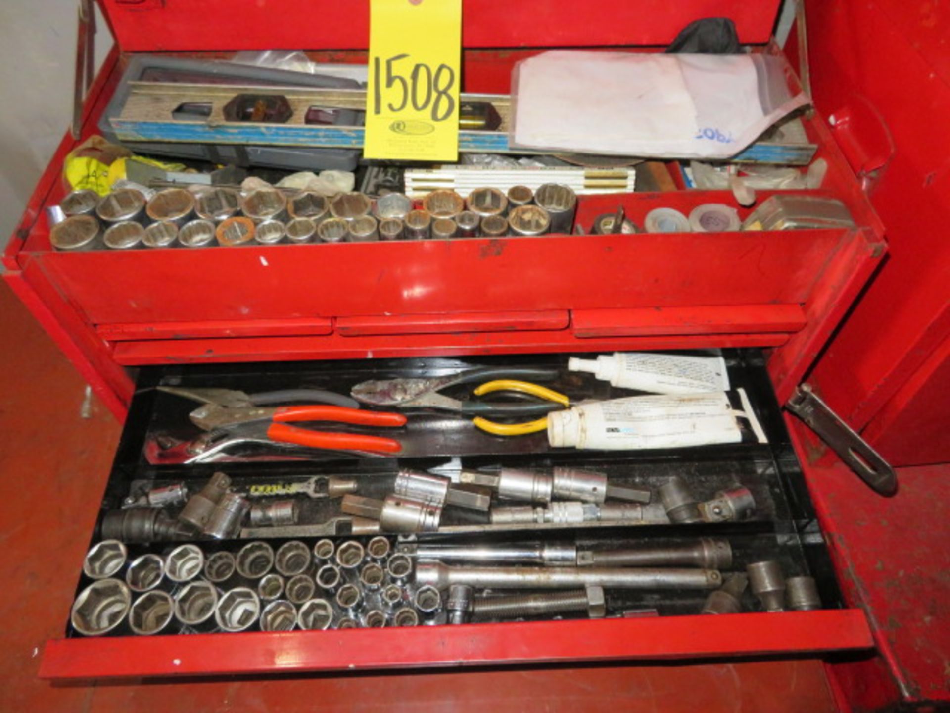 PORTABLE MECHANIC TOOL BOX WITH CONTENTS - Image 2 of 13