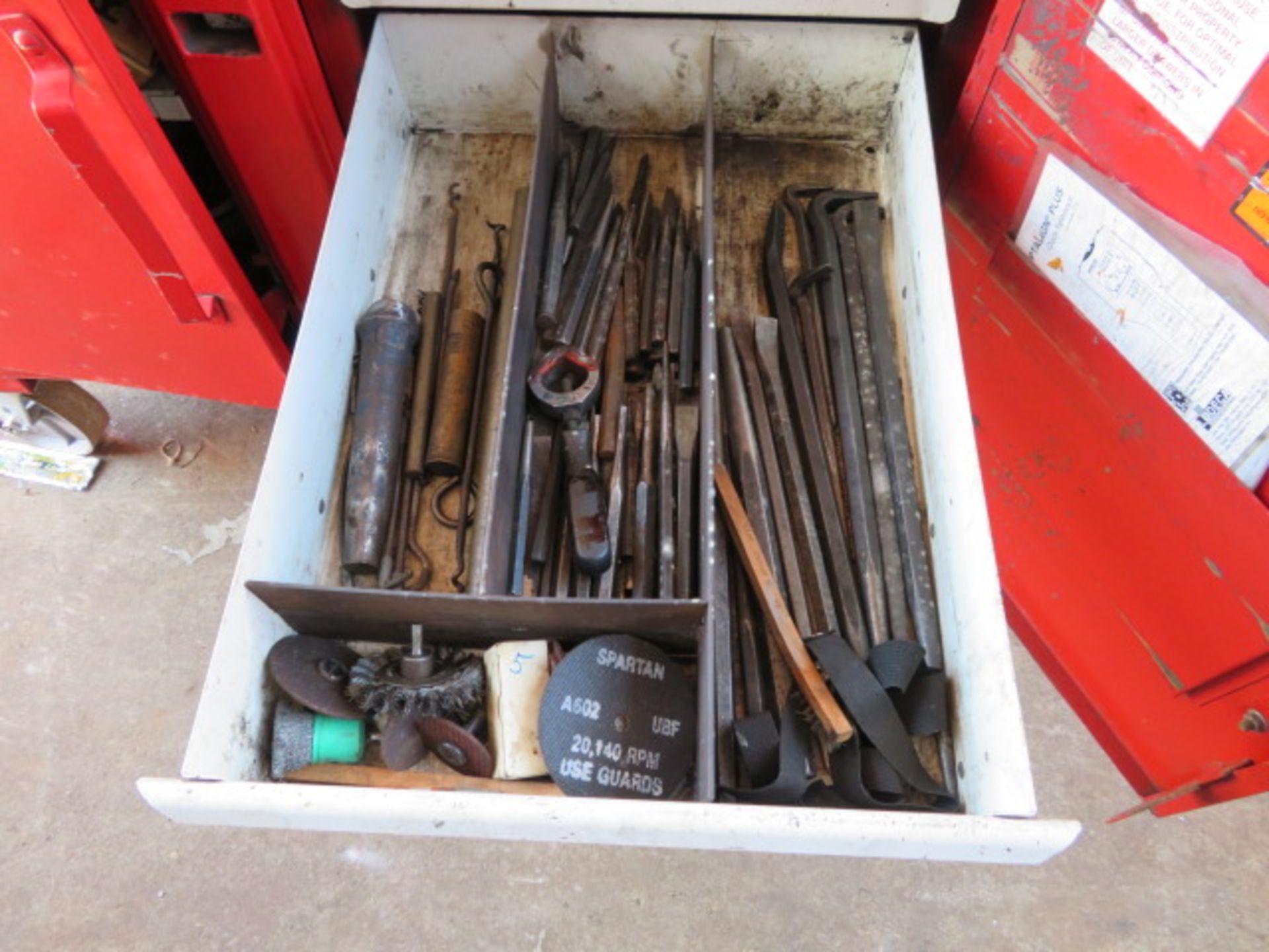 PORTABLE MECHANIC TOOL BOX WITH CONTENTS - Image 13 of 15