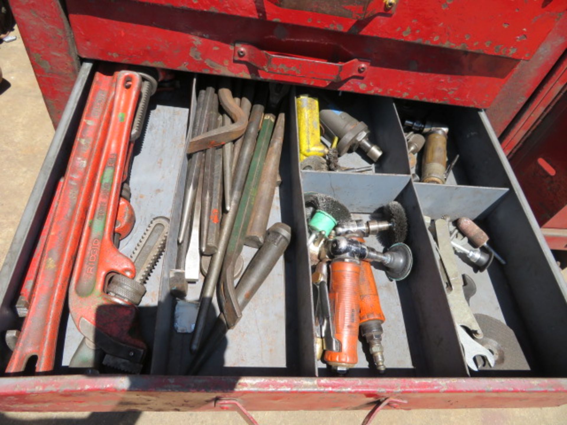 PORTABLE MECHANIC TOOL BOX WITH CONTENTS - Image 11 of 13