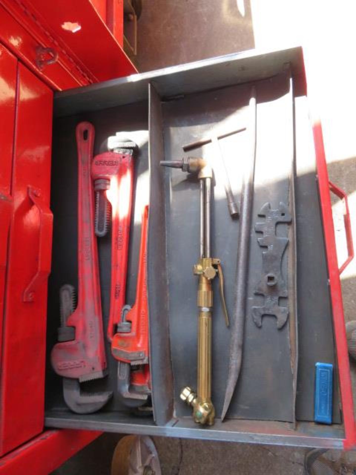 PORTABLE MECHANIC TOOL BOX WITH CONTENTS - Image 7 of 9