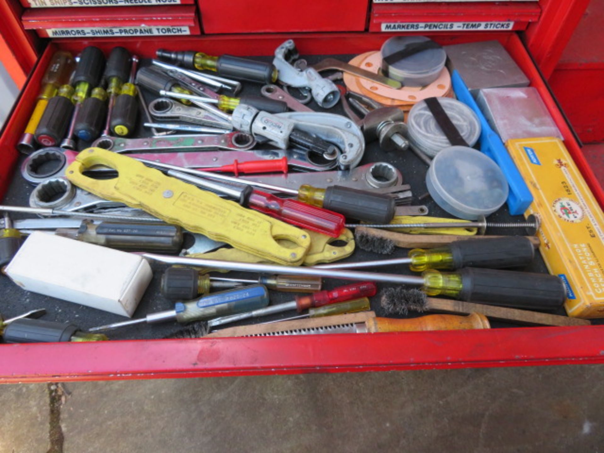 PORTABLE MECHANIC TOOL BOX WITH CONTENTS - Image 6 of 18