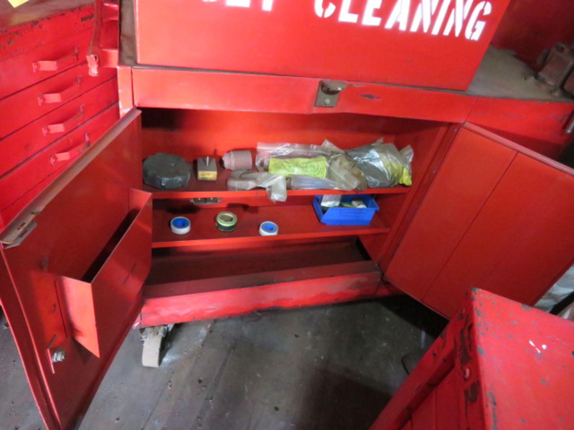 PORTABLE MECHANIC TOOL BOX WITH CONTENTS - Image 11 of 17