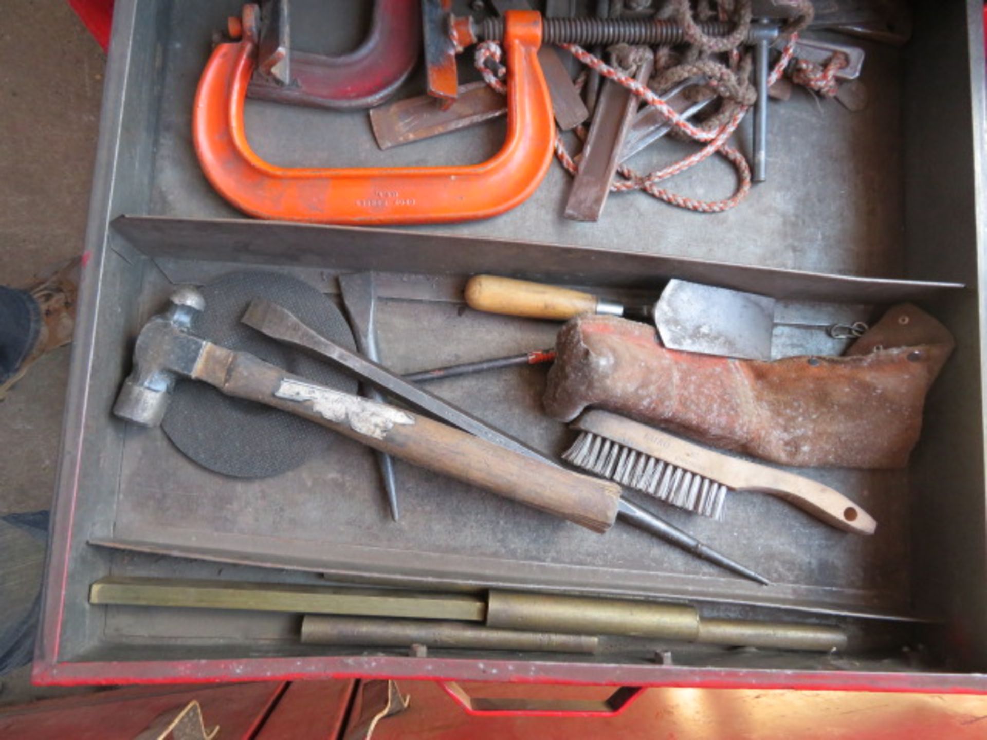 PORTABLE MECHANIC TOOL BOX WITH CONTENTS - Image 5 of 9