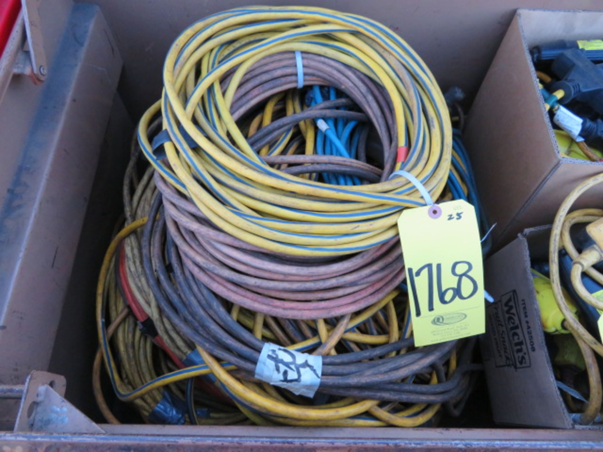 (25) EXTENSION CORDS