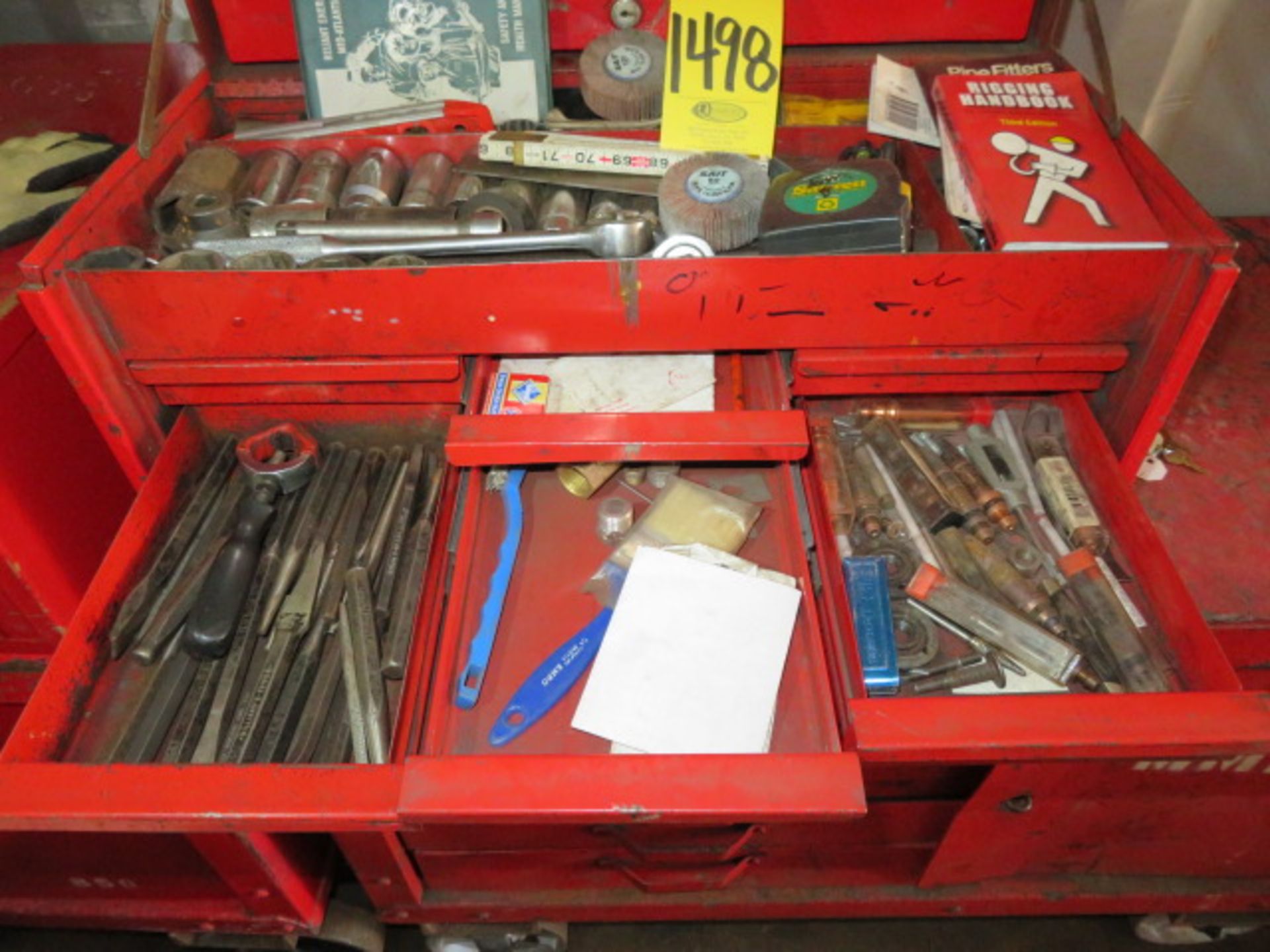 PORTABLE MECHANIC TOOL BOX WITH CONTENTS - Image 4 of 14