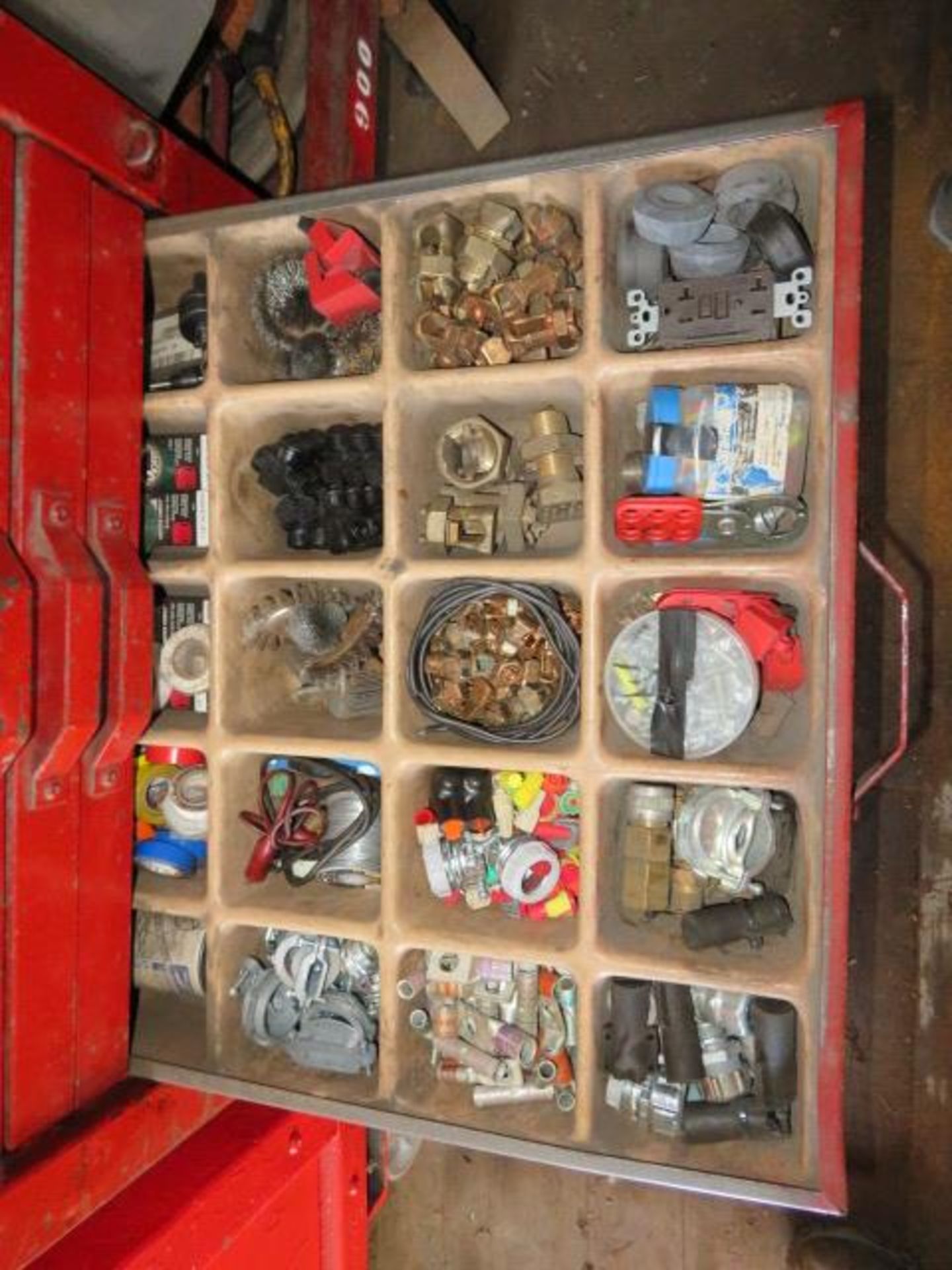 PORTABLE MECHANIC TOOL BOX WITH CONTENTS - Image 27 of 28