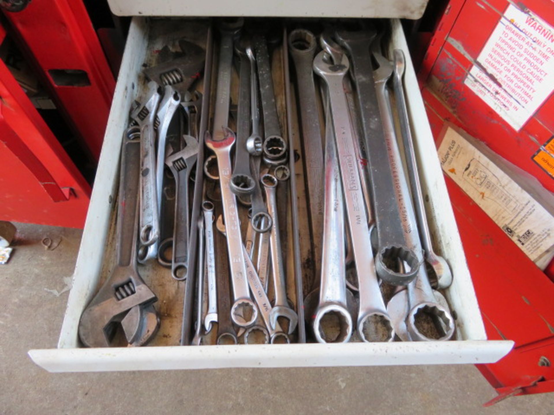 PORTABLE MECHANIC TOOL BOX WITH CONTENTS - Image 12 of 15