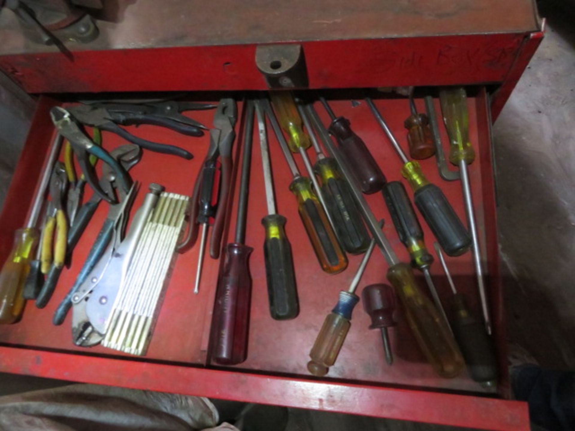 PORTABLE MECHANIC TOOL BOX WITH CONTENTS - Image 13 of 17