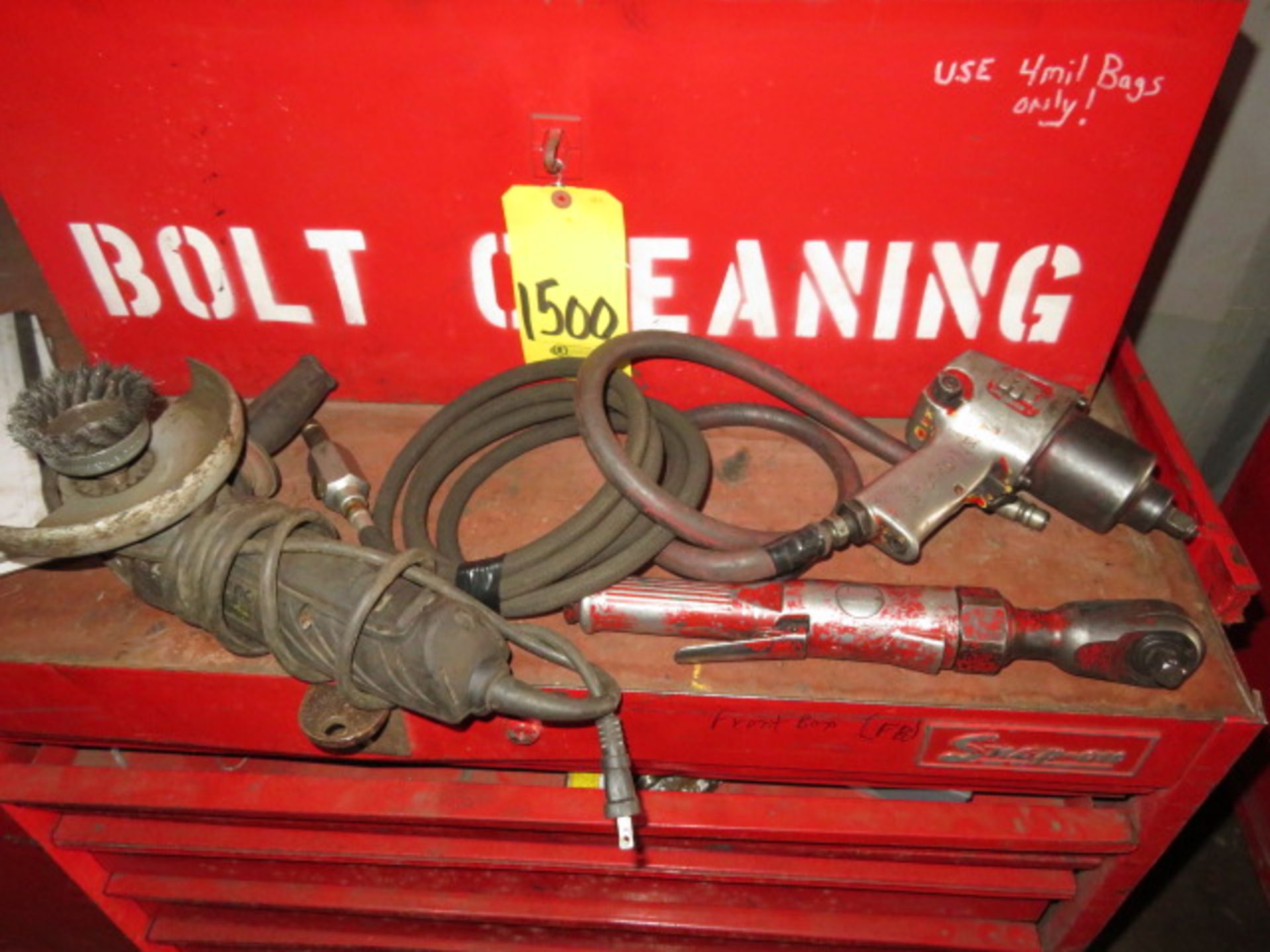 PORTABLE MECHANIC TOOL BOX WITH CONTENTS - Image 3 of 17
