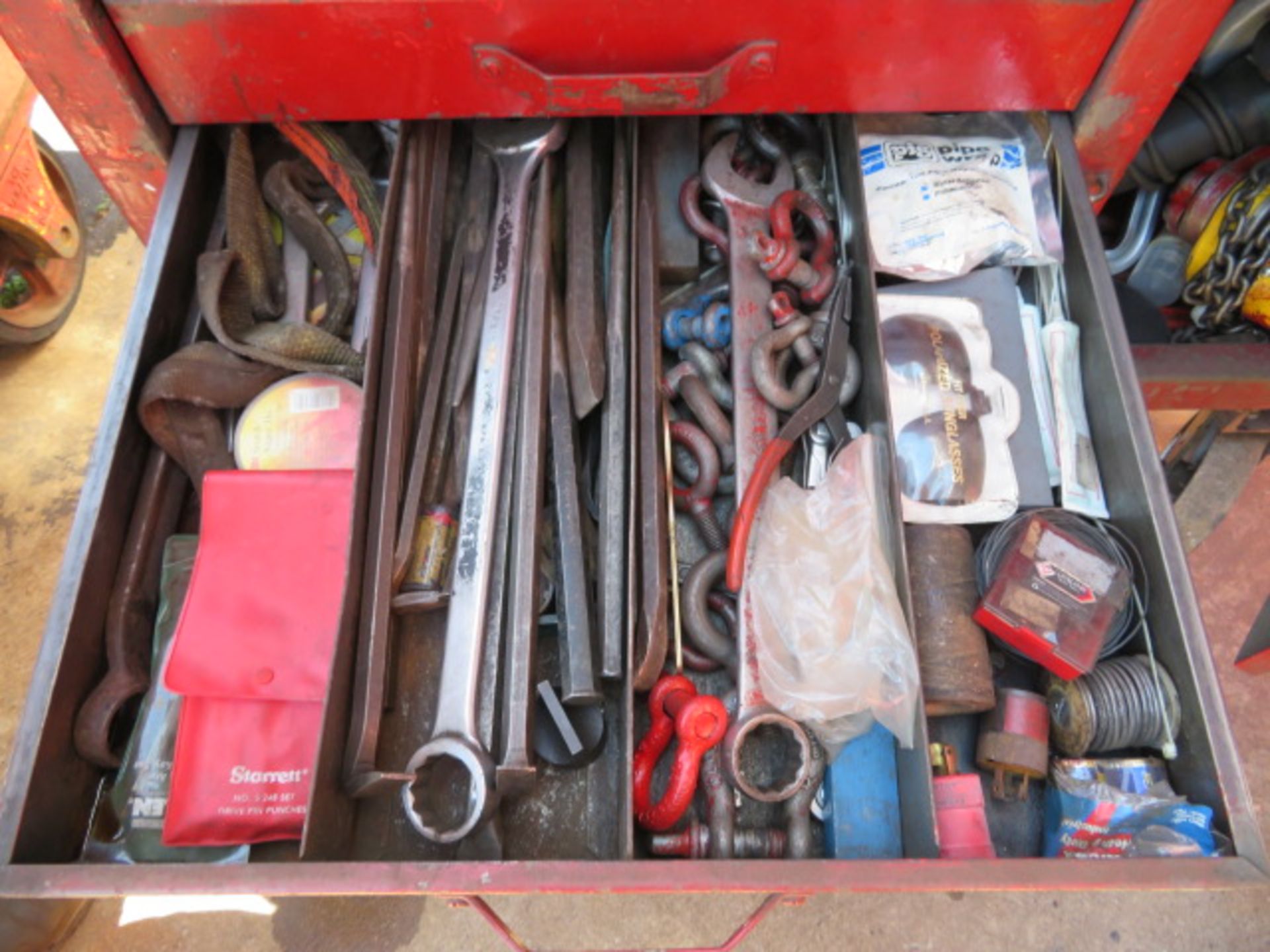 PORTABLE MECHANIC TOOL BOX WITH CONTENTS - Image 9 of 28