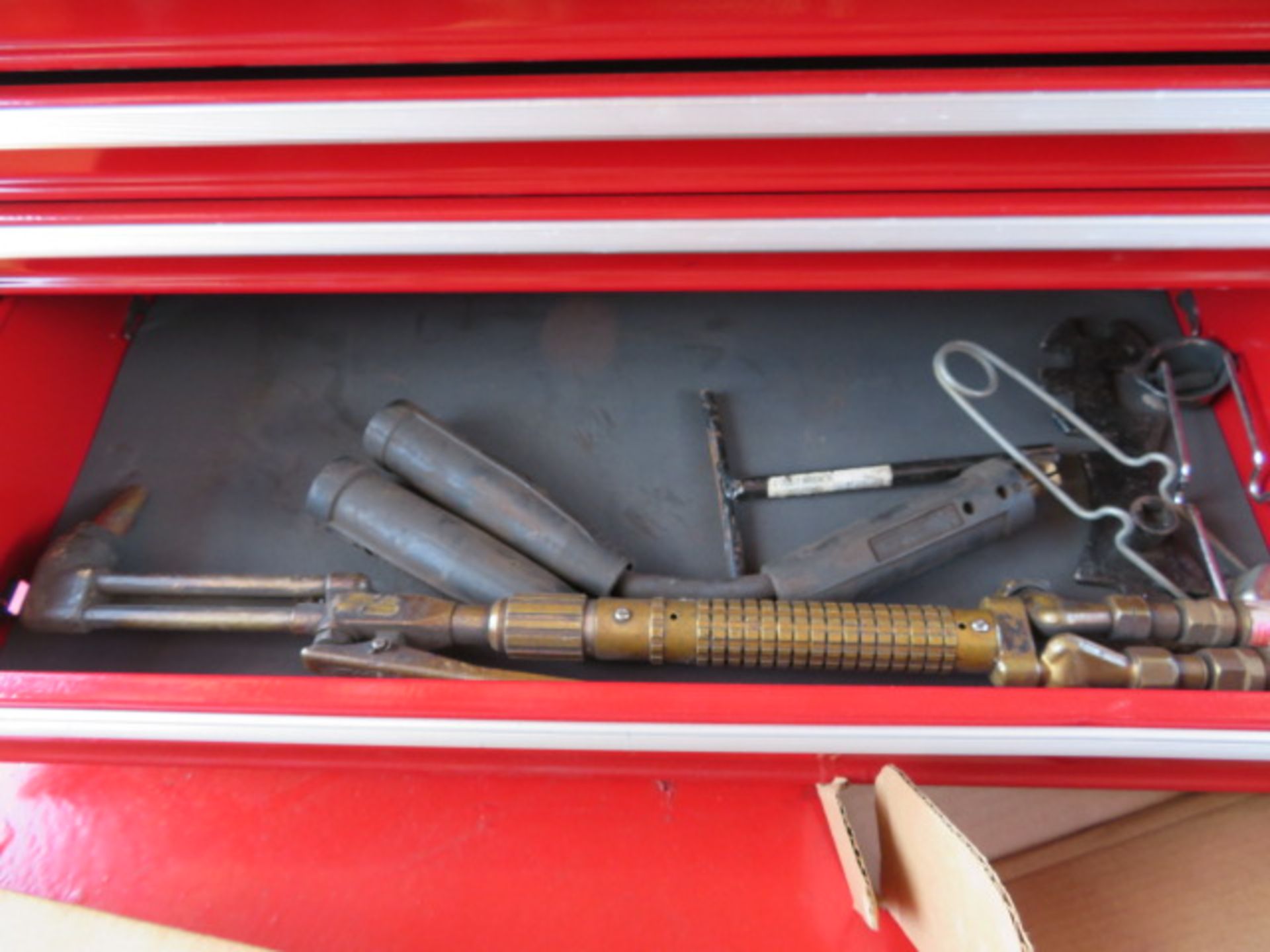 PORTABLE MECHANIC TOOL BOX WITH CONTENTS - Image 3 of 15