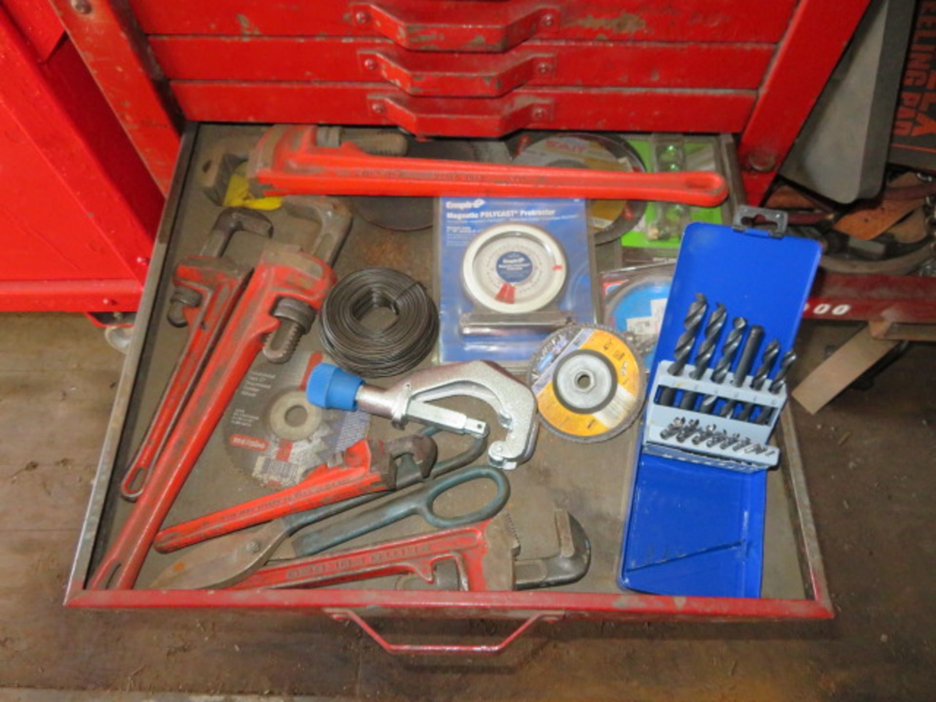 PORTABLE MECHANIC TOOL BOX WITH CONTENTS - Image 26 of 28