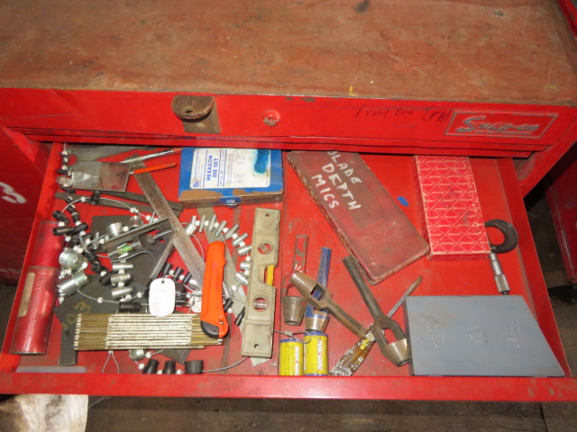 PORTABLE MECHANIC TOOL BOX WITH CONTENTS - Image 5 of 17