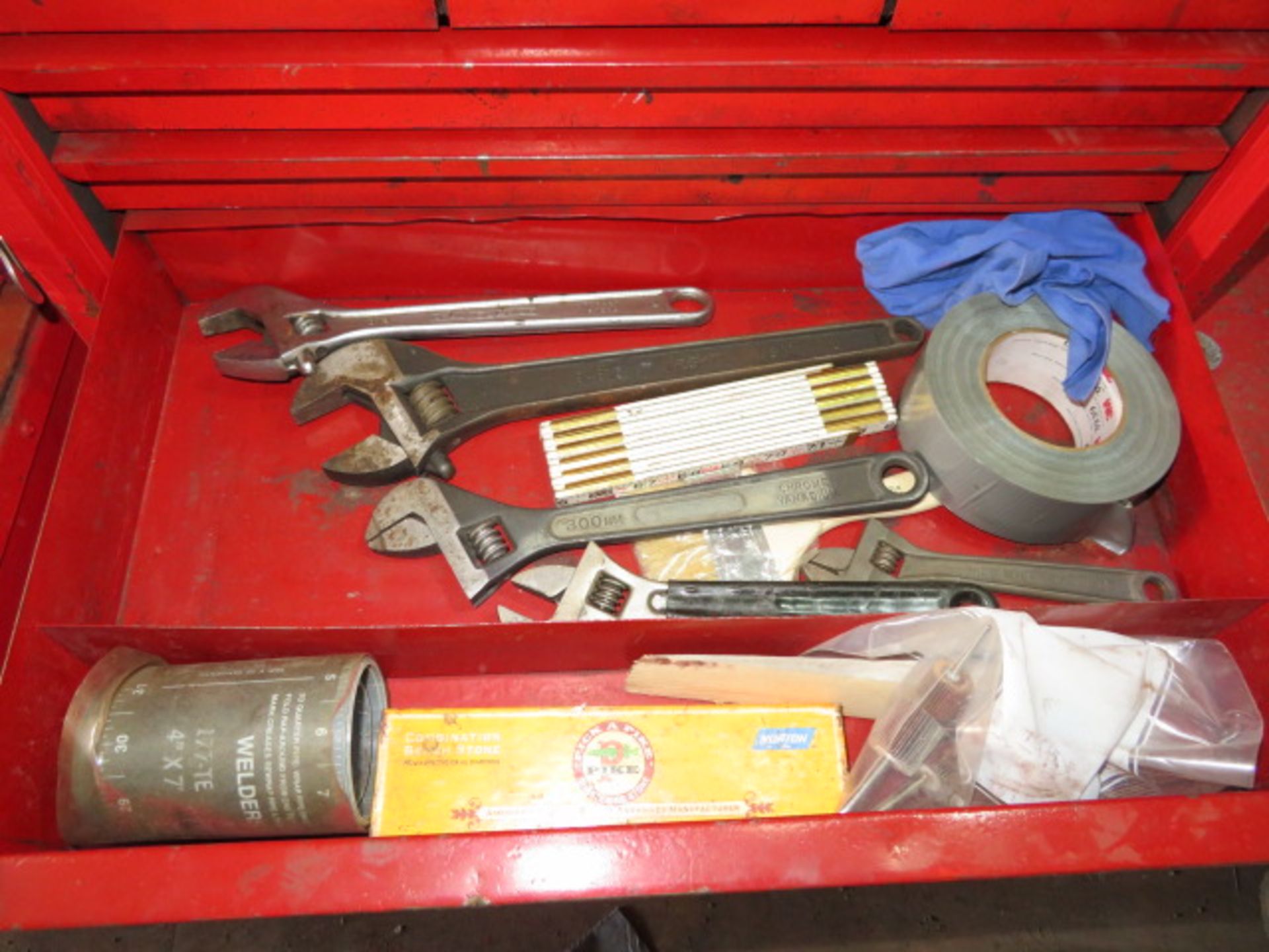 PORTABLE MECHANIC TOOL BOX WITH CONTENTS - Image 7 of 14