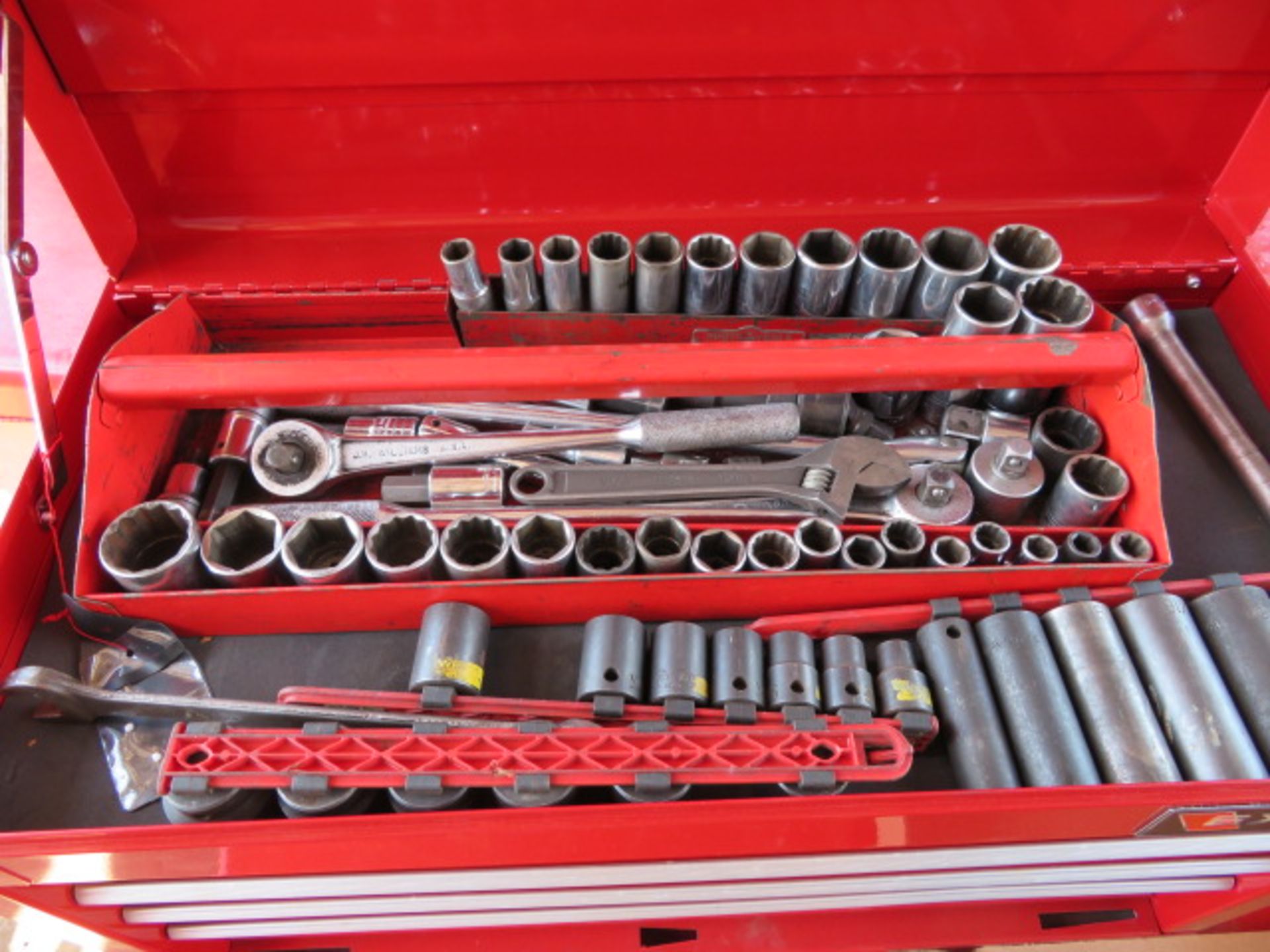 PORTABLE MECHANIC TOOL BOX WITH CONTENTS - Image 2 of 15