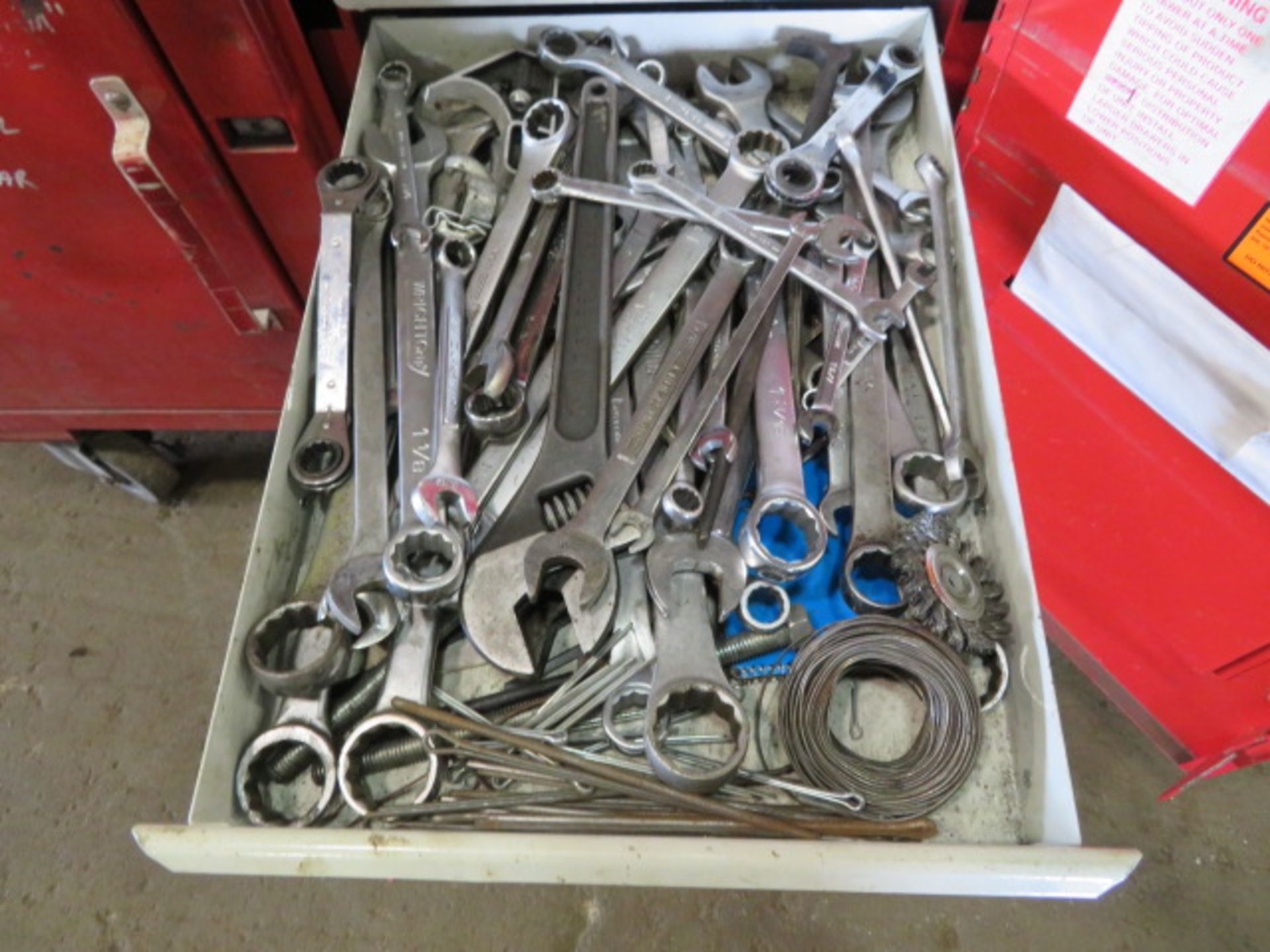 PORTABLE MECHANIC TOOL BOX WITH CONTENTS - Image 9 of 10