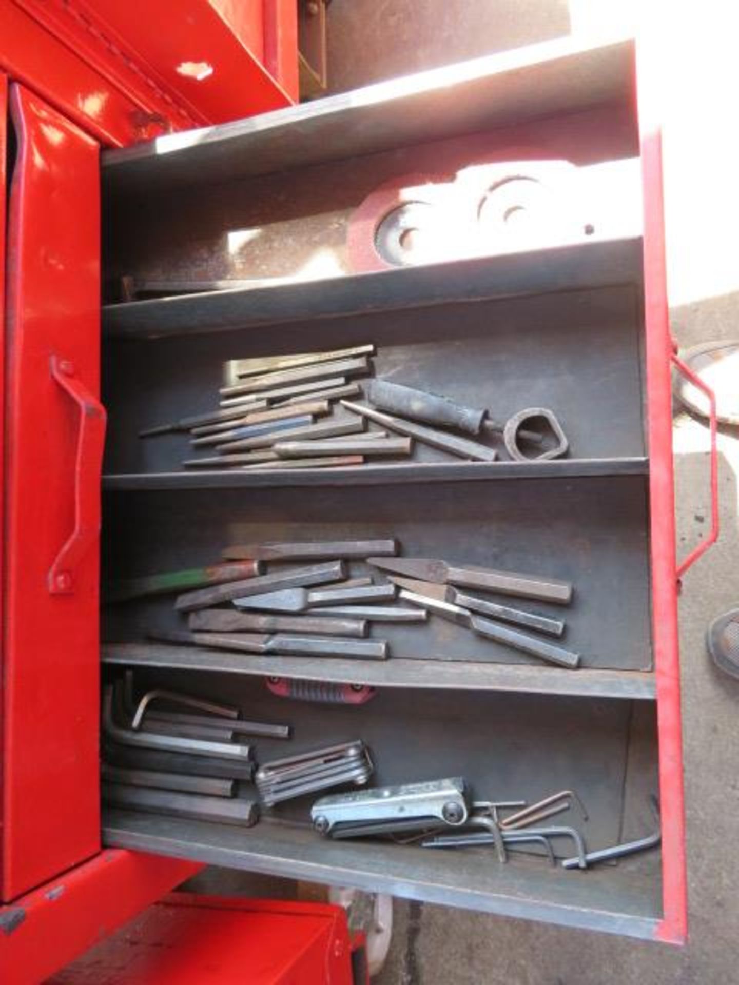 PORTABLE MECHANIC TOOL BOX WITH CONTENTS - Image 6 of 9