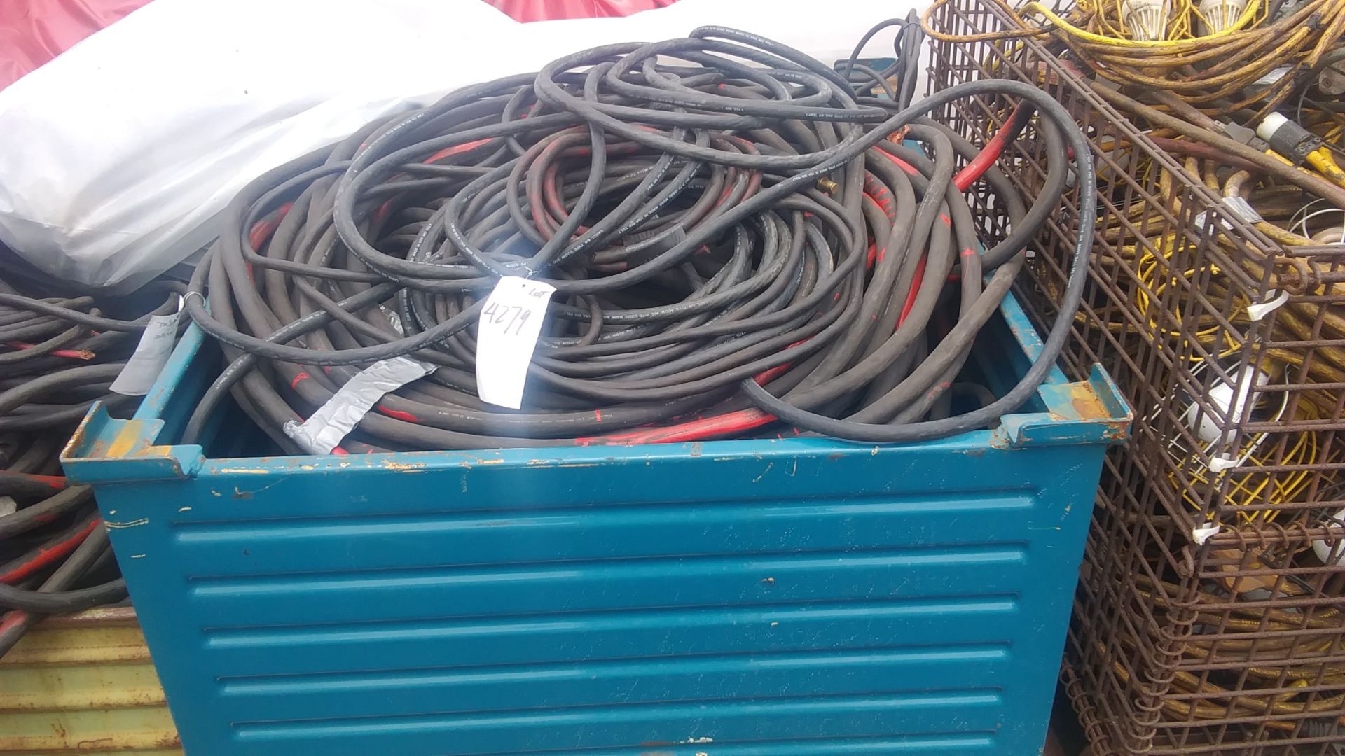 TOTE OF WIRE
