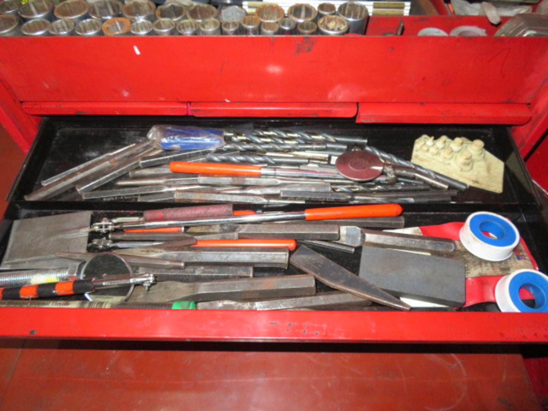 PORTABLE MECHANIC TOOL BOX WITH CONTENTS - Image 5 of 13