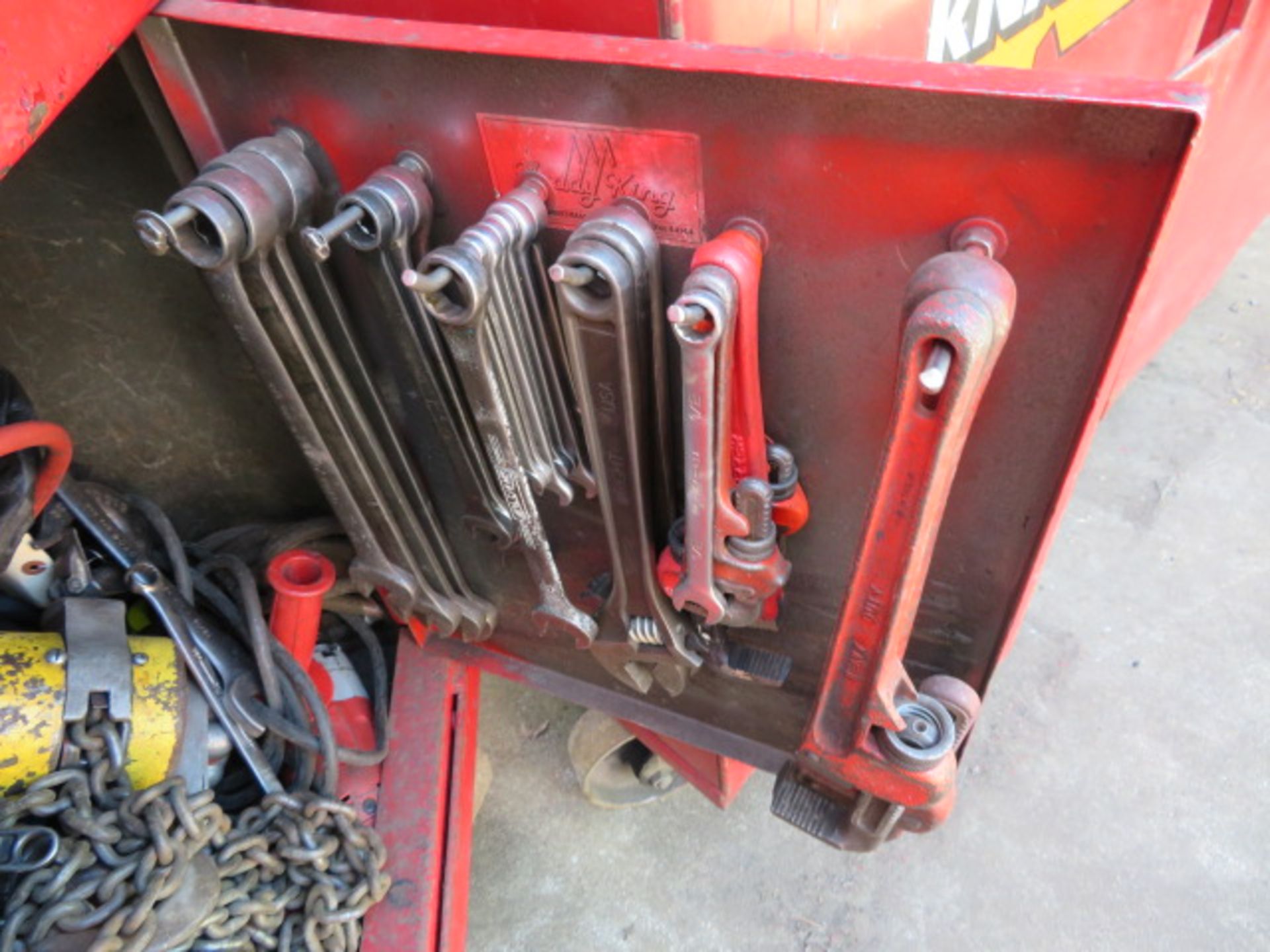 PORTABLE MECHANIC TOOL BOX WITH CONTENTS - Image 17 of 18