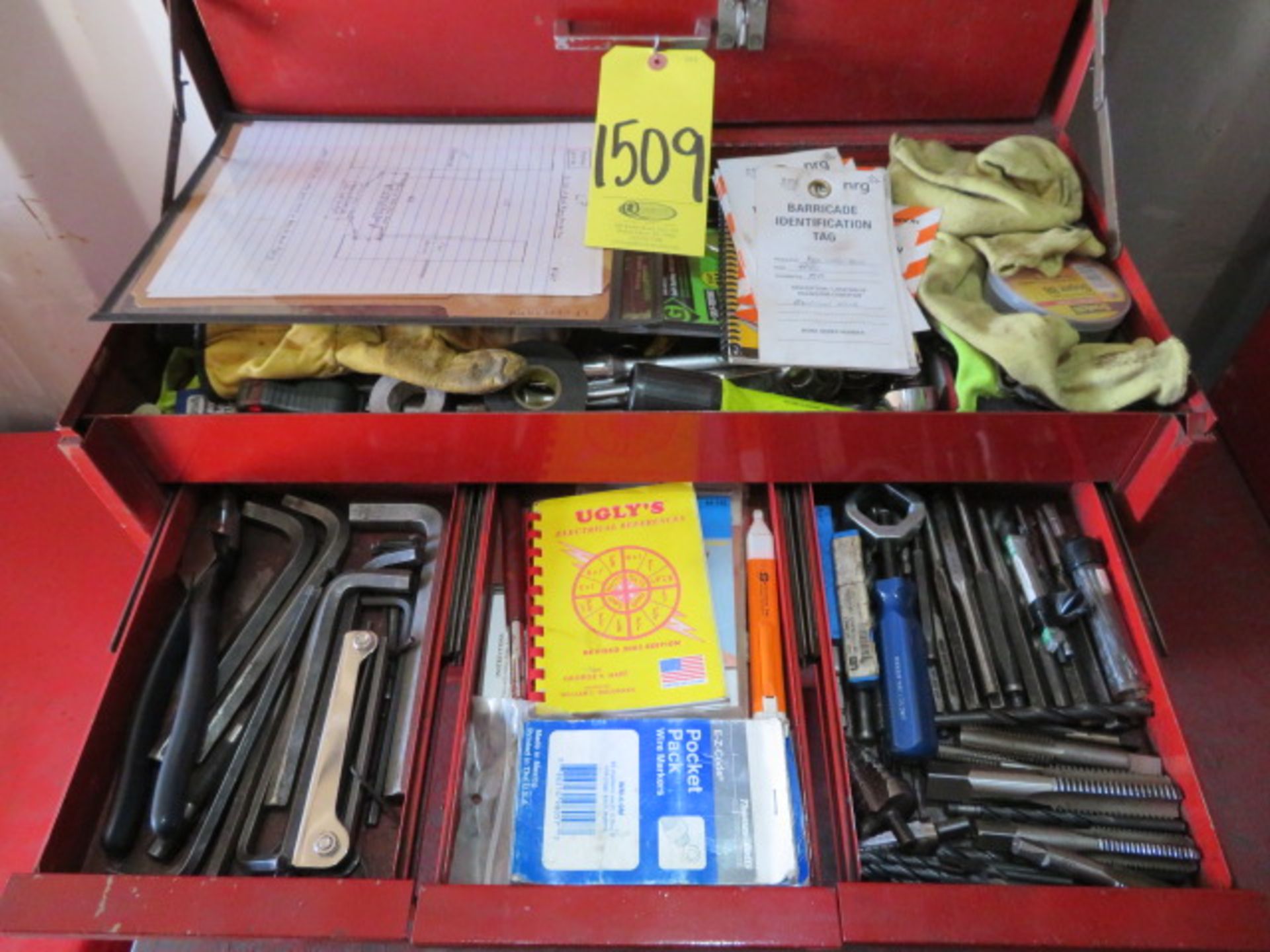 PORTABLE MECHANIC TOOL BOX WITH CONTENTS - Image 15 of 28