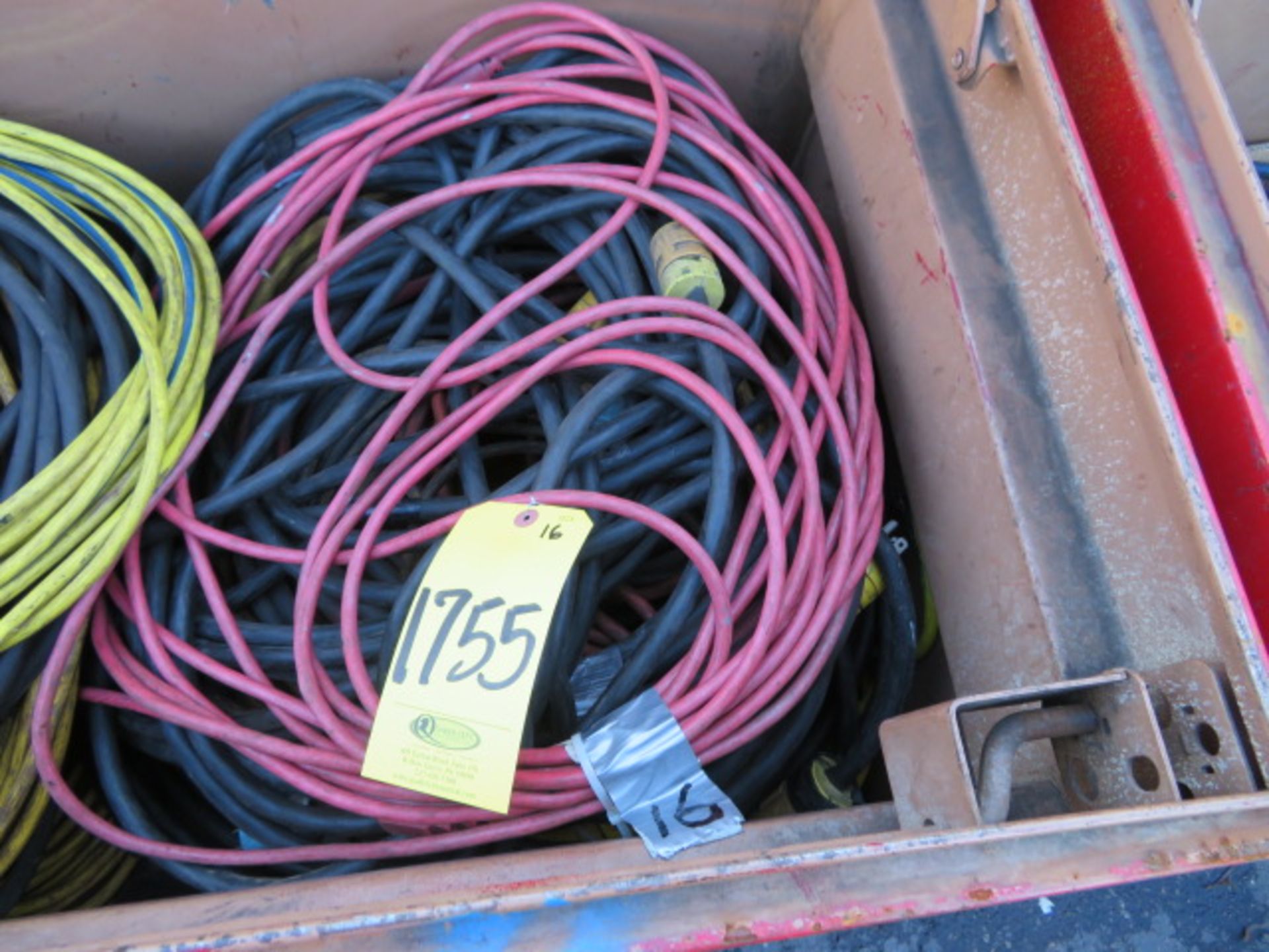 (16) EXTENSION CORDS