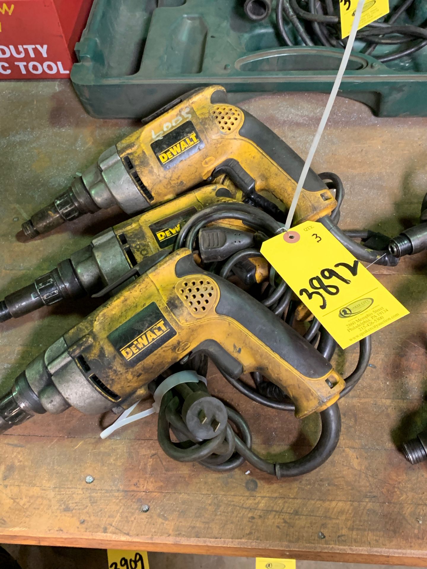 (3) DEWALT SCREW GUNS