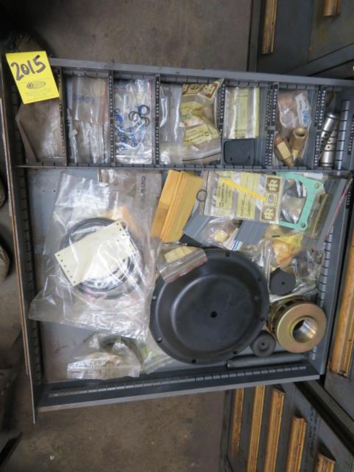 CONTENTS OF DRAWERS 10 - AIR PUMP PARTS
