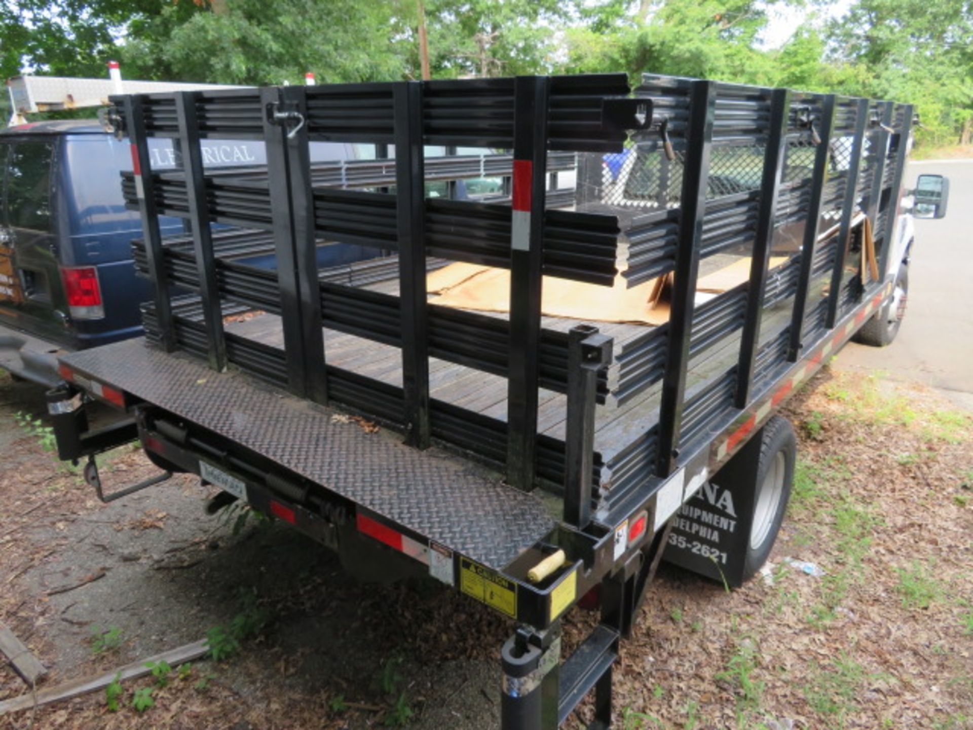 2008 FORD F350 4WD DUALLY STAKEBODY TRUCK, 4800 ORIGINAL MILES - Image 4 of 5