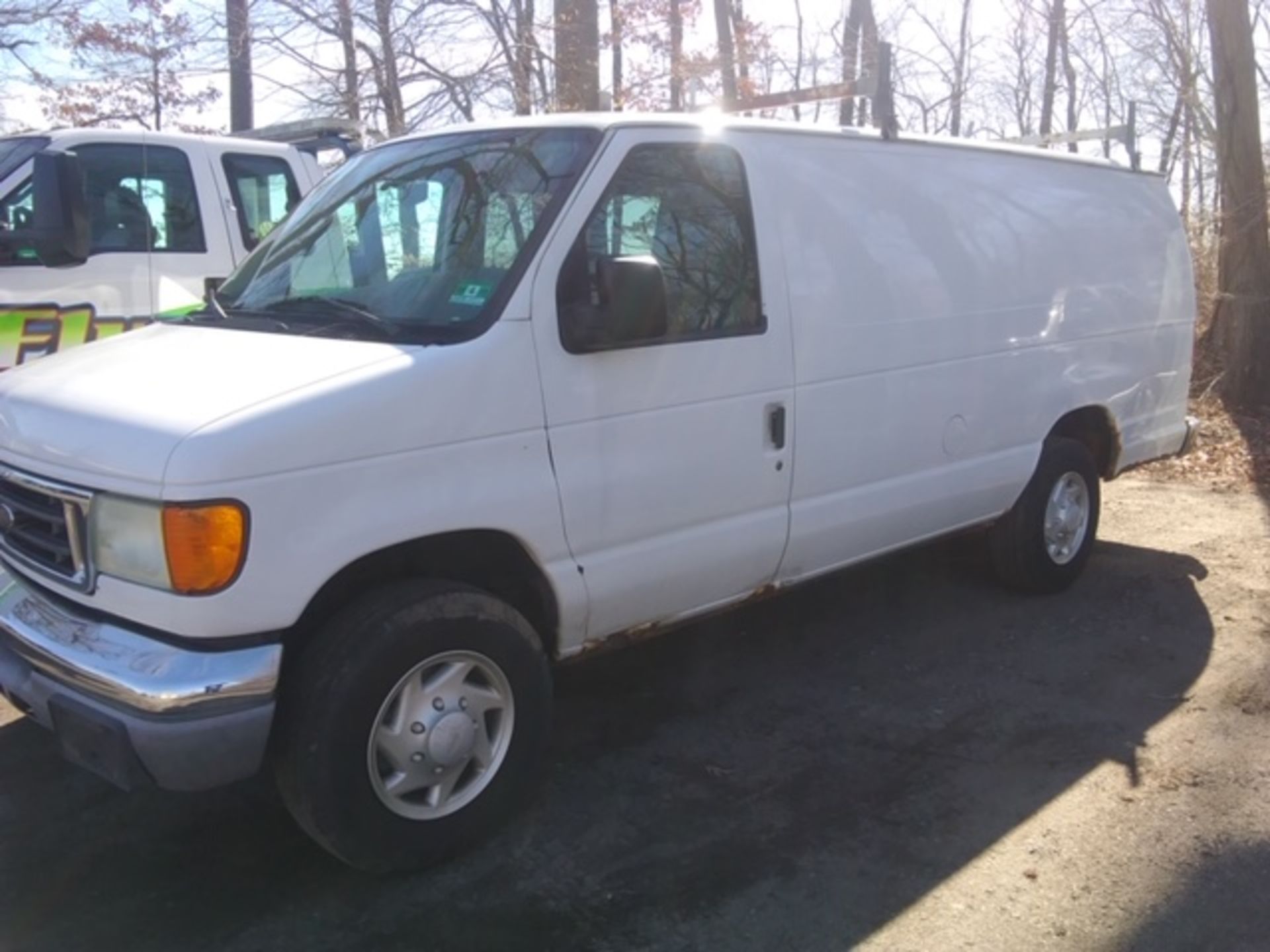 2004 FORD E-350 ECONOLINE VAN