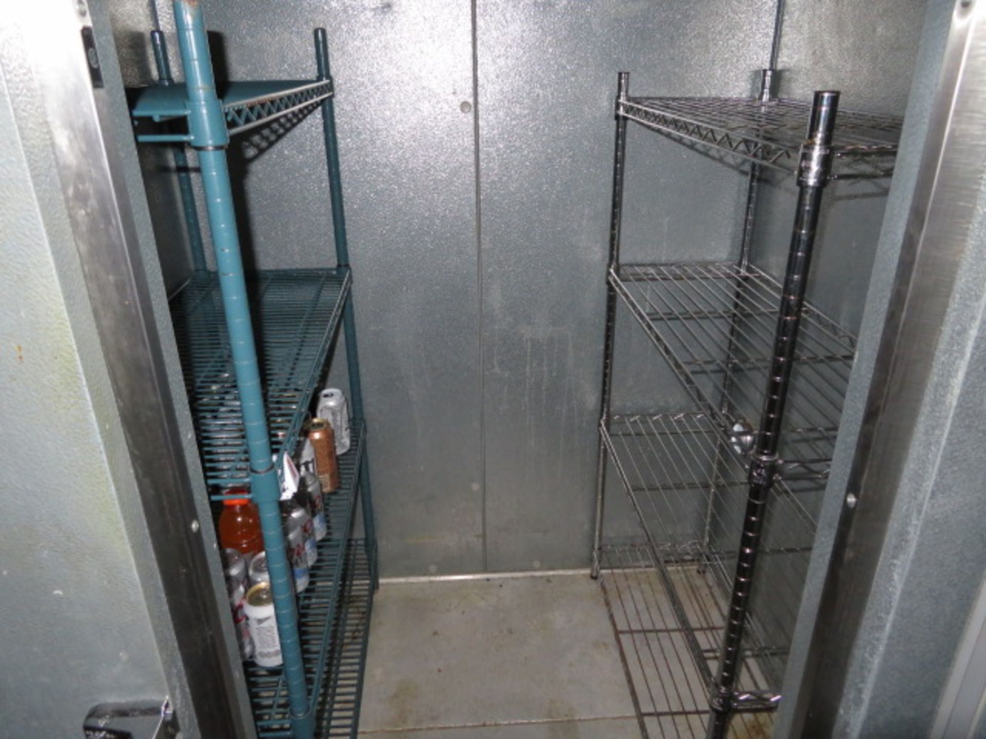 NORLAKE WALK-IN COOLER, 5'X5' W/SHELVING, MDL. KLB45-CR-SUB (Located - Mays Landing, NJ) - Image 3 of 9