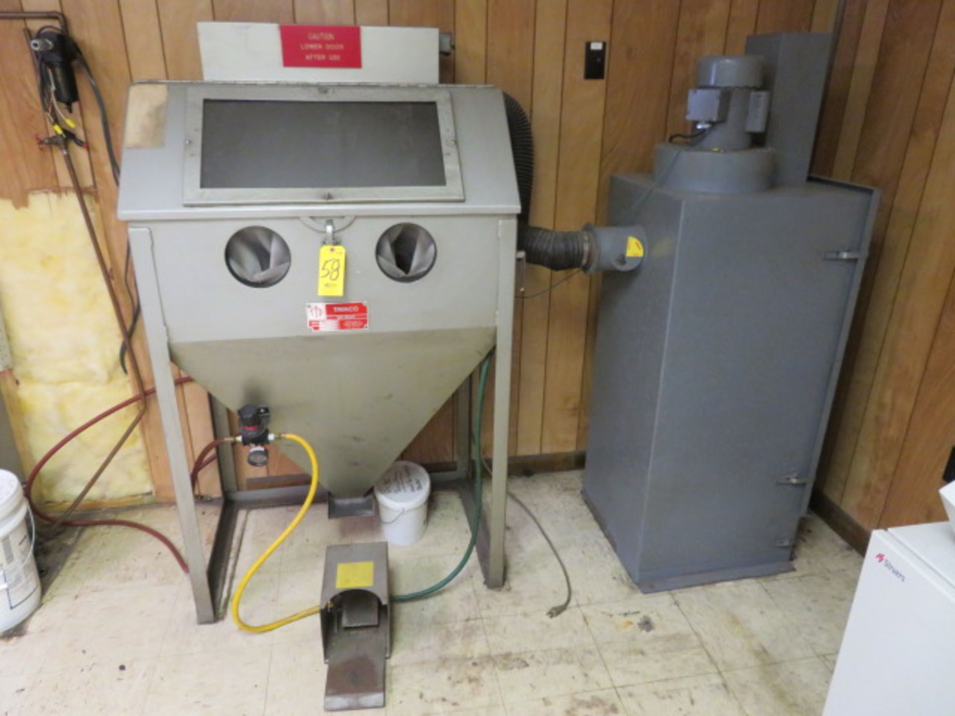 TRINCO 36 EP2 Sand Blast Cabinet w/ Dust Collector