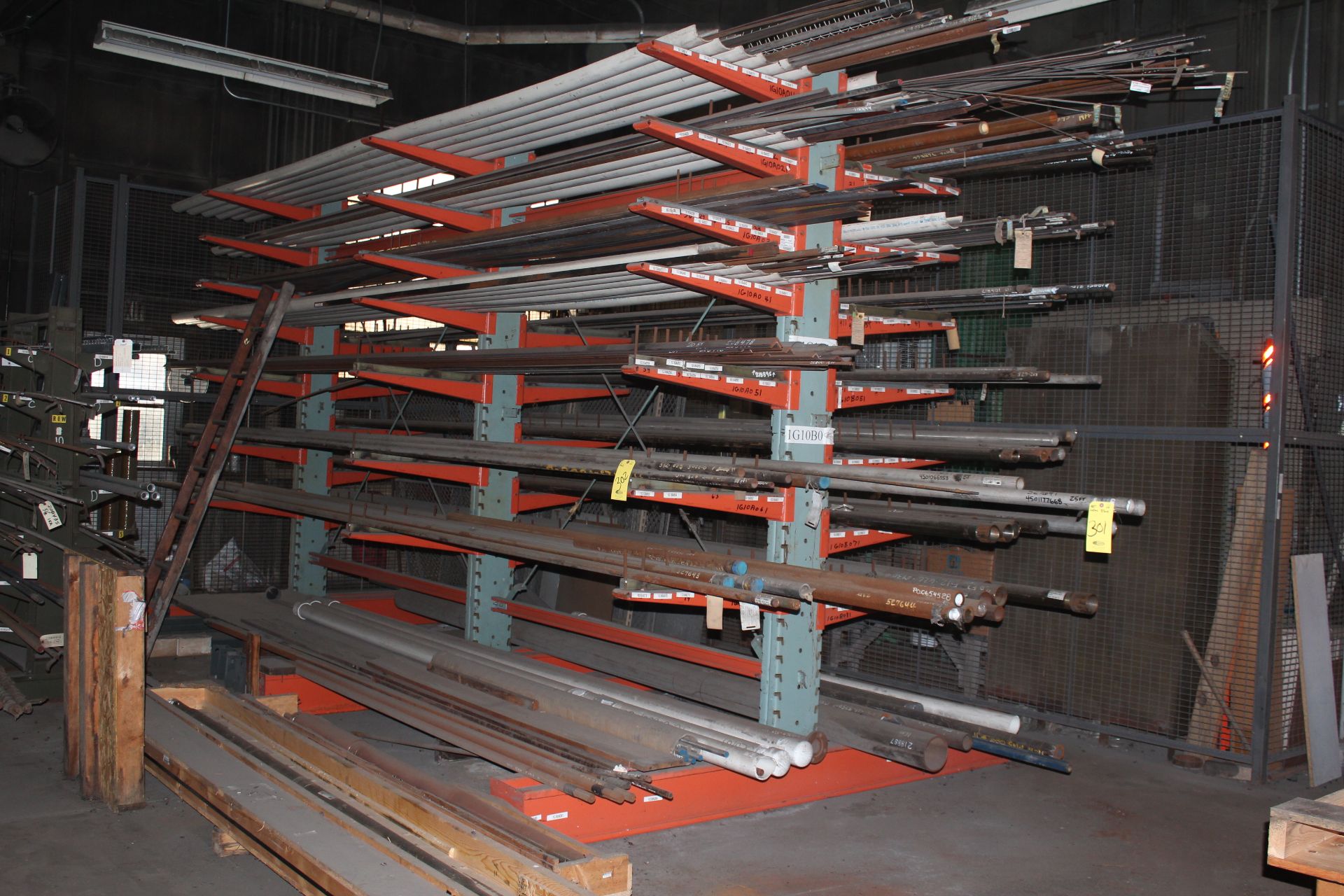 CANTILEVER RACK DOUBLE SIDED-STEEL NOT INCLUDED