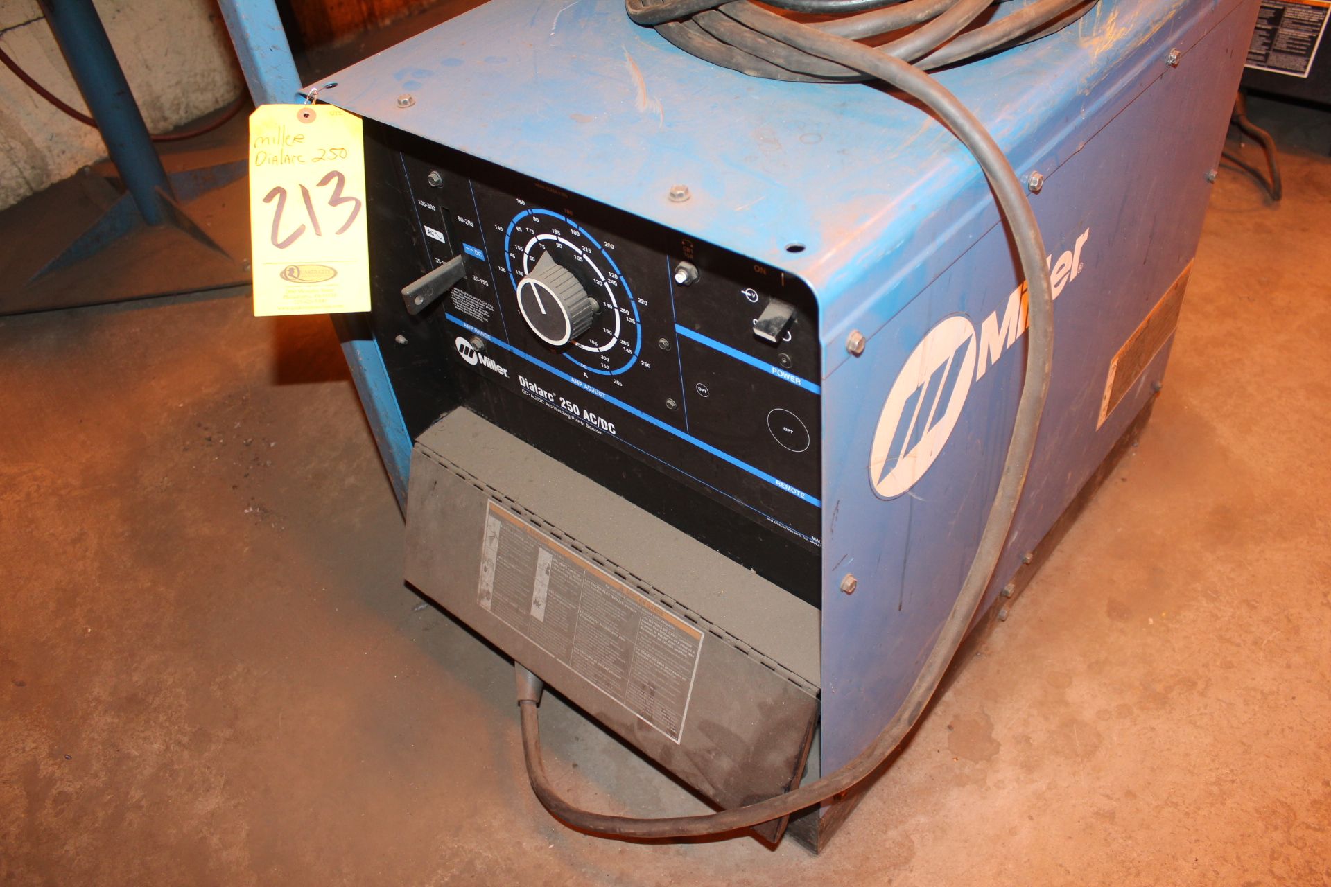 MILLER DIALARC 250 AC/DC WELDER