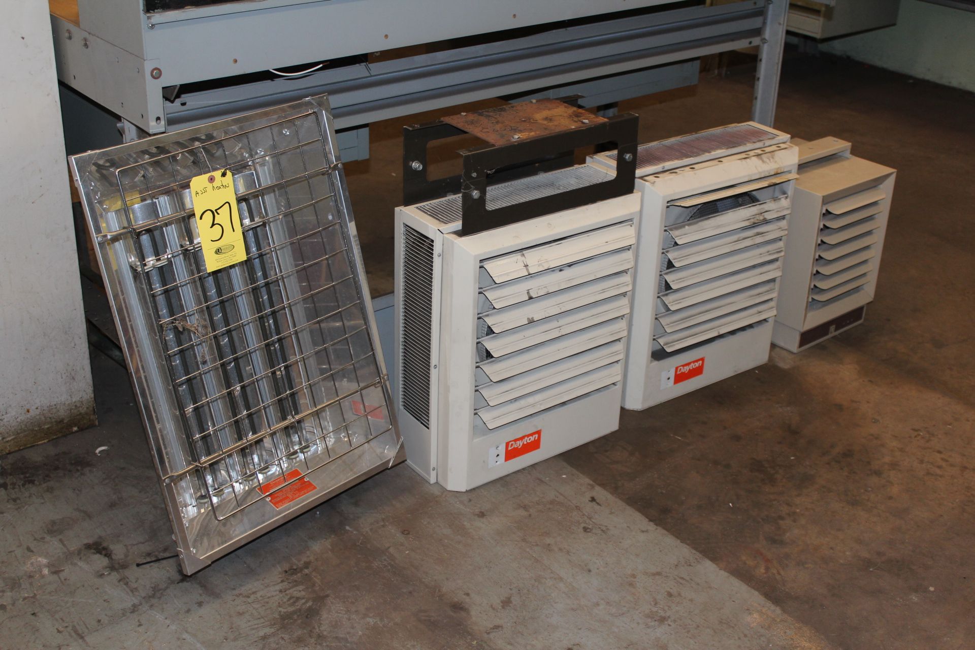 (4) ASST. DAYTON ELECTRIC & (1) INFRA-RED HEATERS