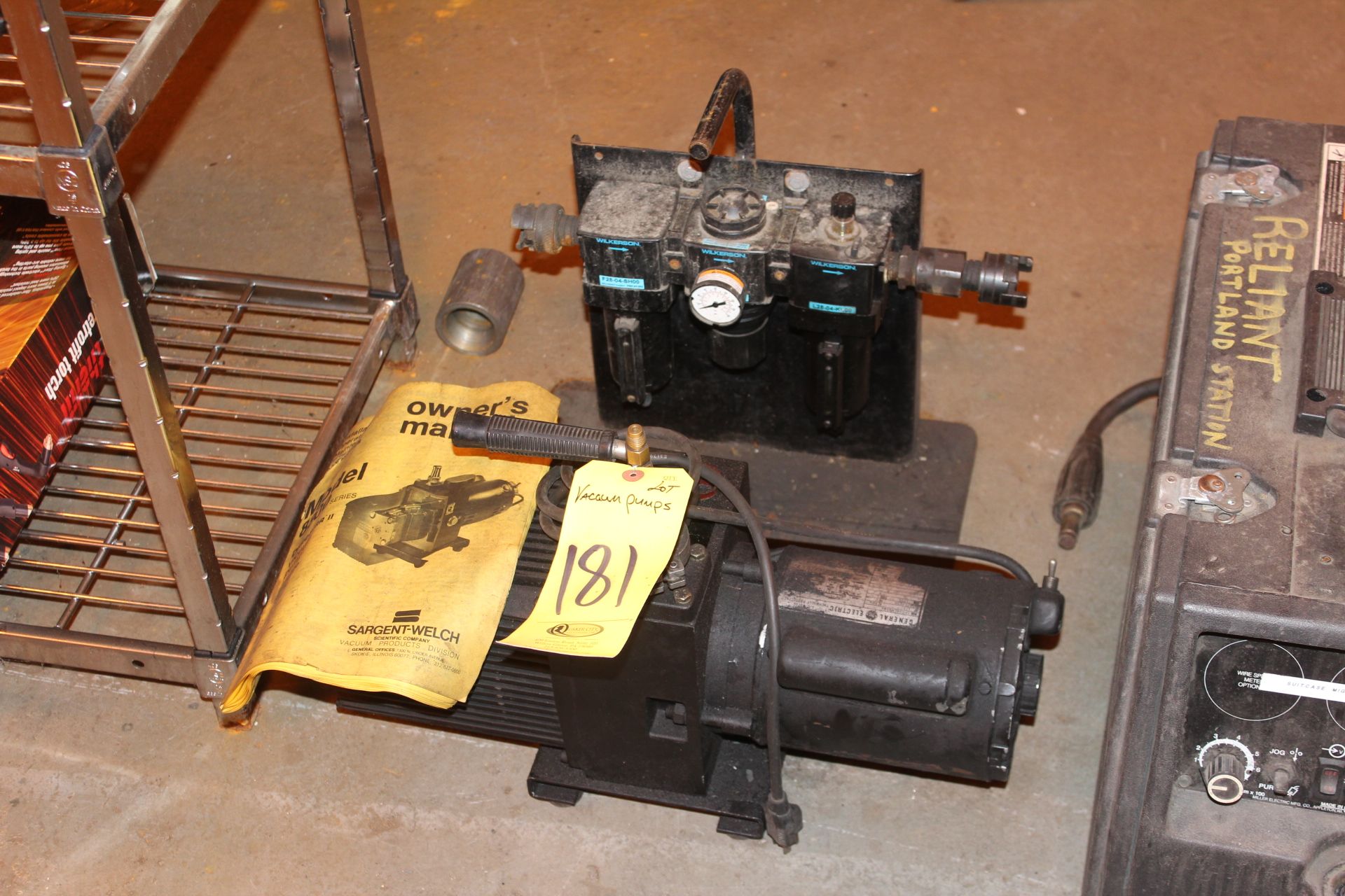 SARGENT-WELCH 8800 SERIES VACUUM PUMP & CONTROL