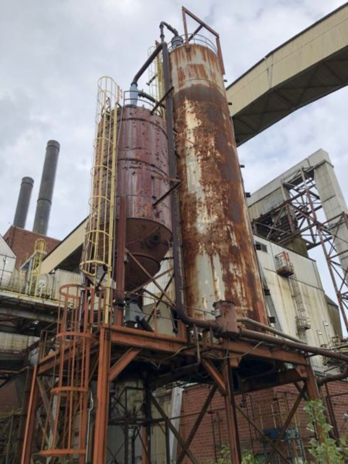 STEEL SILO W/ CYCLONE - Image 3 of 3