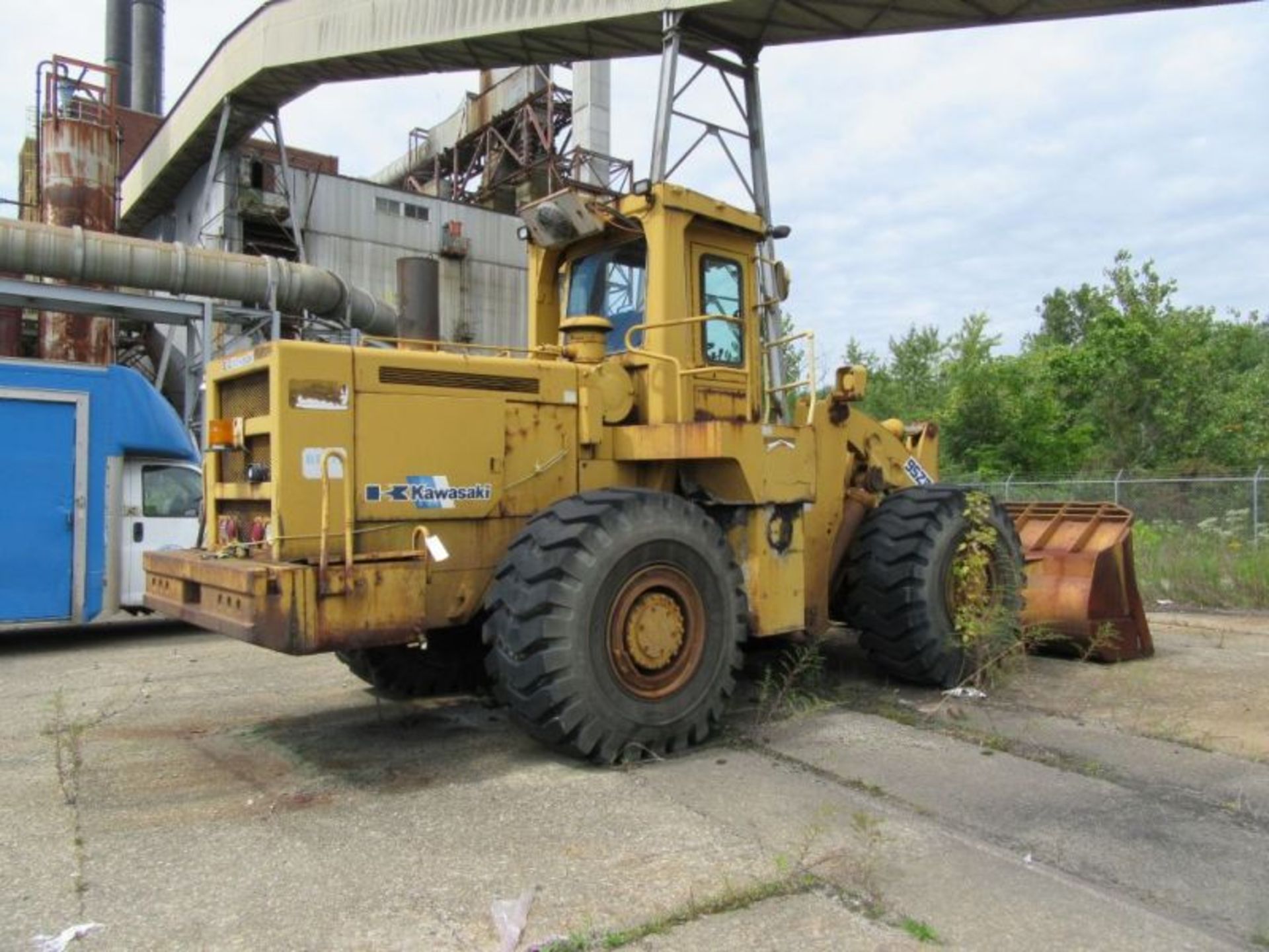 KAWASAKI KSS95ZII ARTICULATING RUBBER TIRE LOADER. S/N SKW8-159. HOURS 0172… - Image 3 of 36