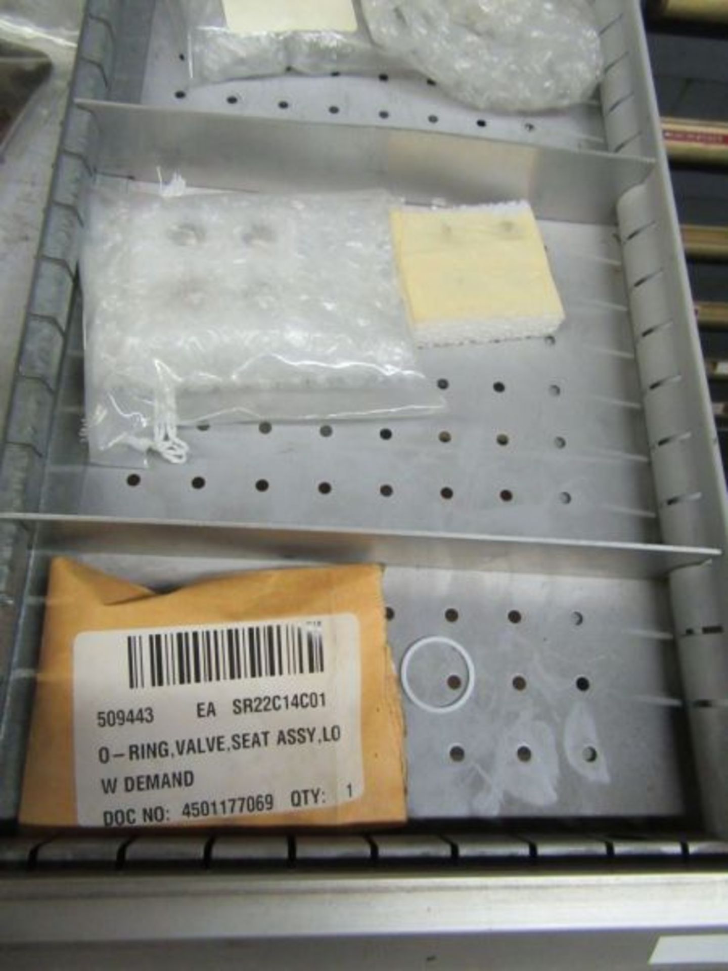 CONTENTS OF CABINET - SEAT VALVES, O RING VALVES, GASKET, MOTHER BOARD PART… - Image 4 of 10