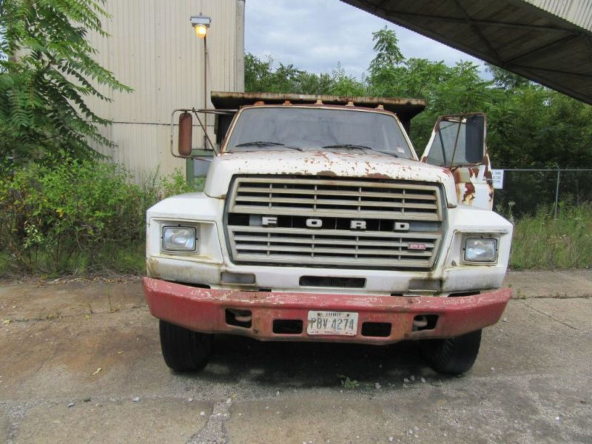 1984 FORD F-700 GAS DUMP TRUCK. VIN1FDNF70HXEVA0427. MILEAGE 038765