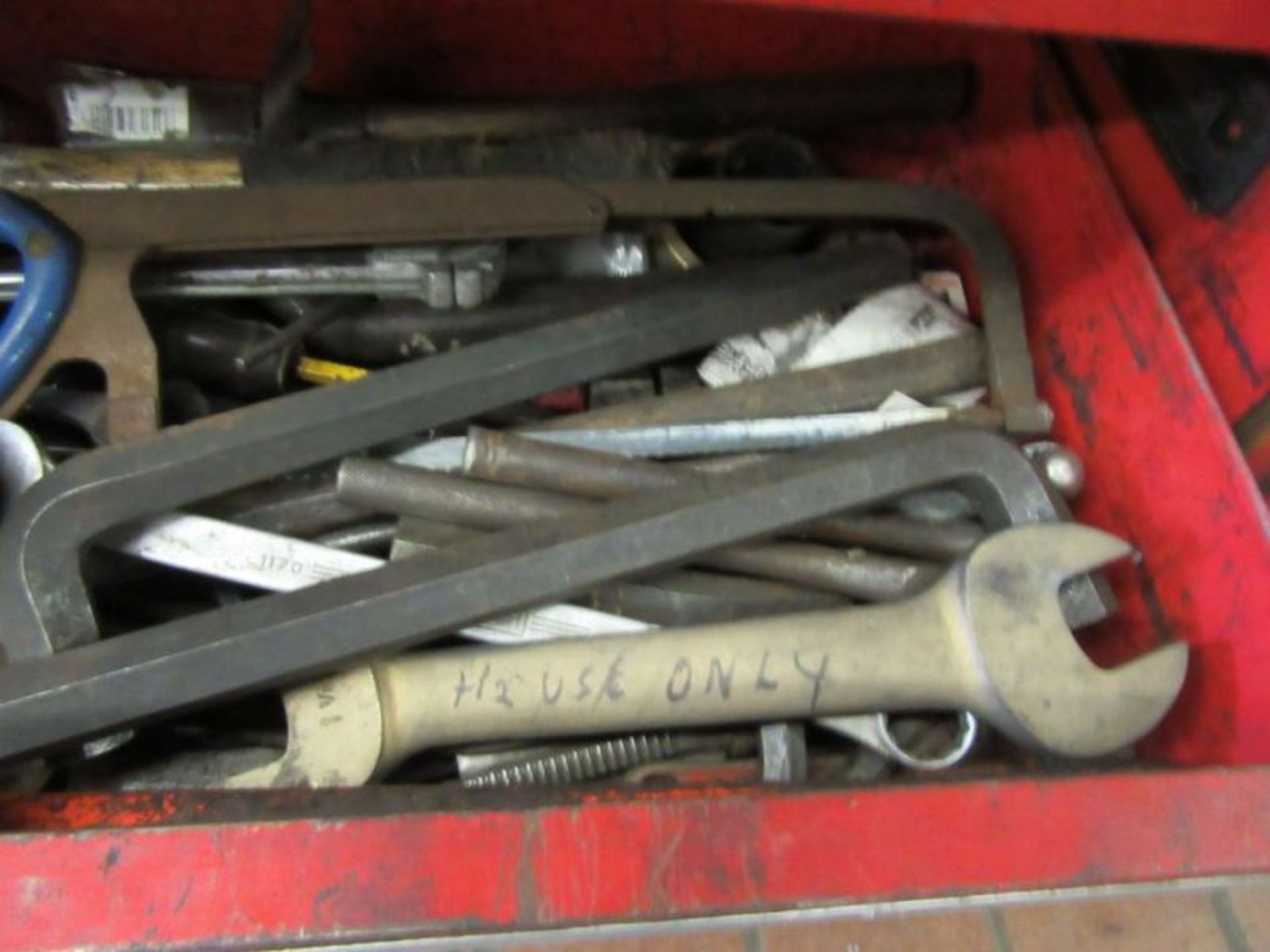 SNAP-ON ROLLING TOOL BOX WITH ASSORTED TOOLS - Image 12 of 13