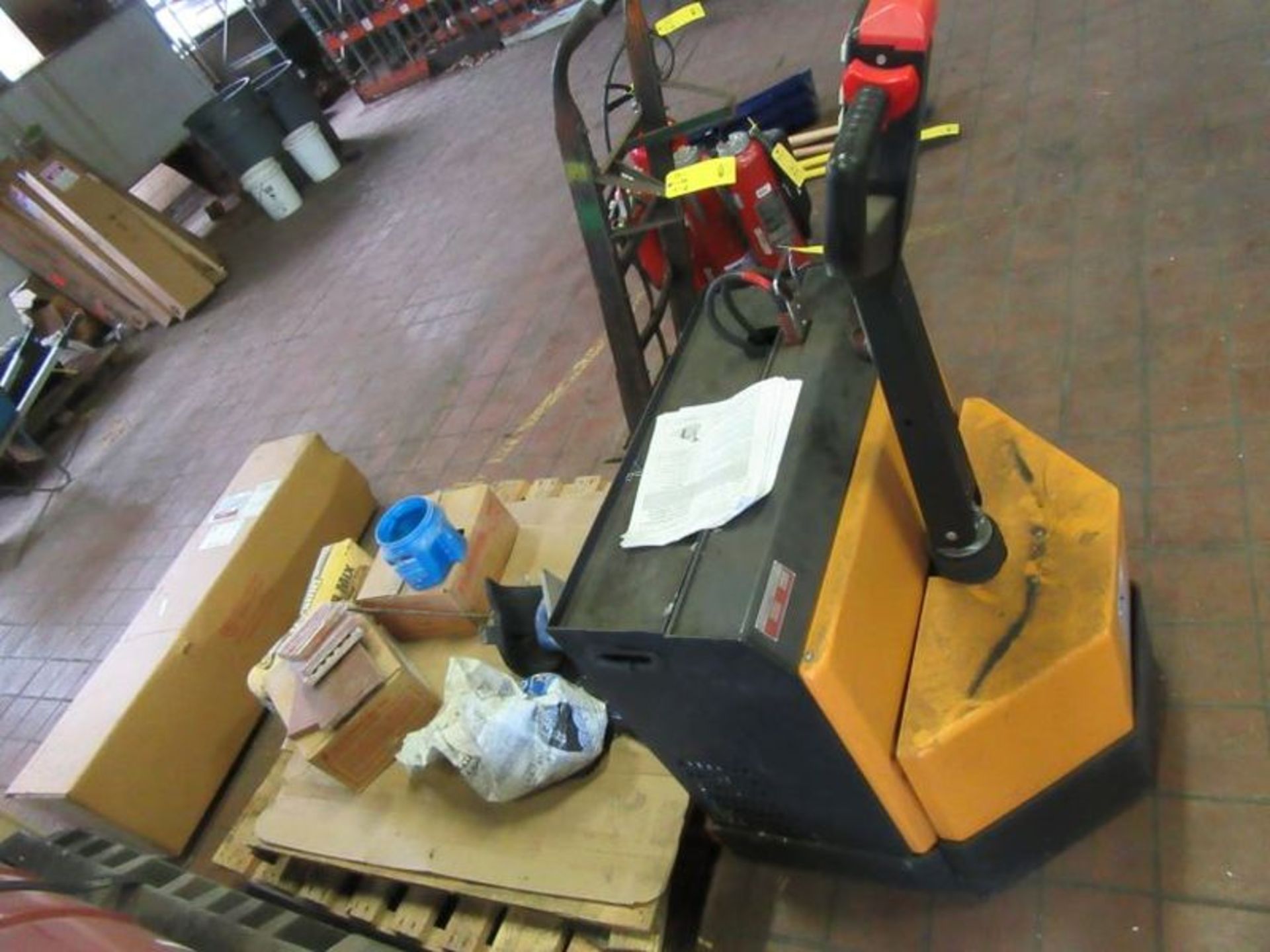 VESTIL MANUFACTURING CORP ELECTRIC PALLET TRUCK MODEL EPT-2748-45. 4500 LB CAP…