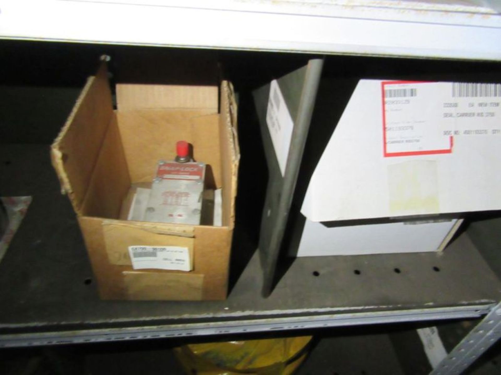 CONTENTS OF 5 SHELVES OF LINER PLATES, SKIRT CYLINDERS, VALVE MIST ELIMINATORS PARTS, ETC - Image 27 of 54