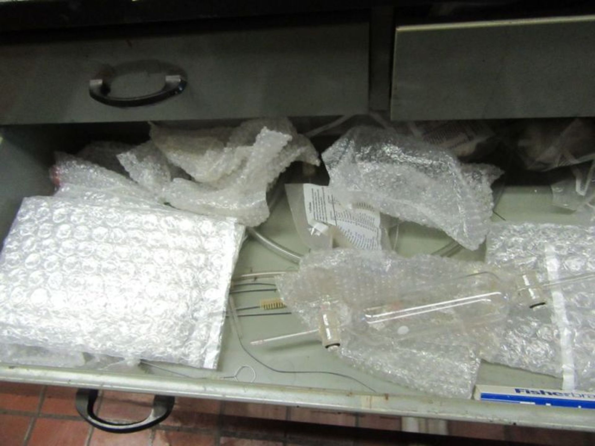 CONTENTS OF CABINETS - GLASS TUBES, FLASKS, BEAKERS, WEIGHTS, ETC - Image 12 of 32