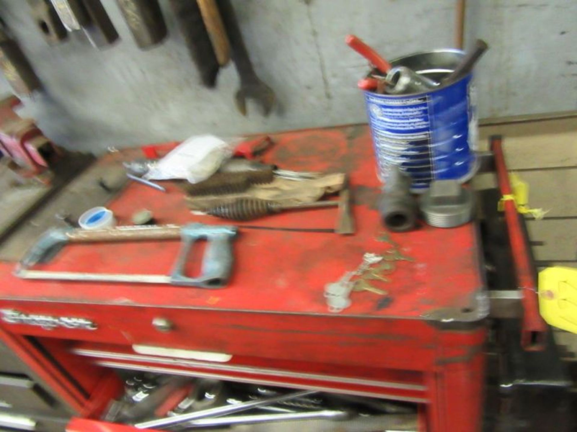 SNAP-ON ROLLING TOOL BOX WITH ASSORTED TOOLS - Image 3 of 13