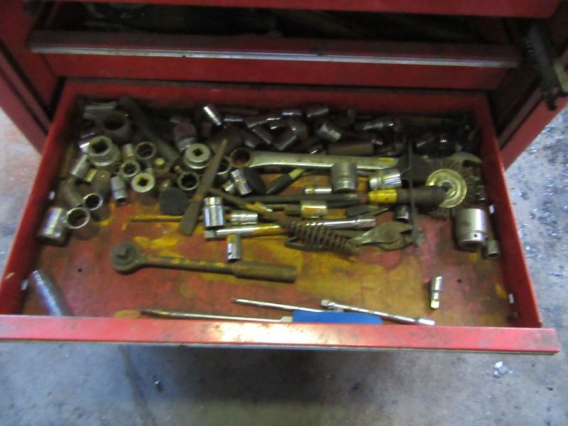 SNAP-ON ROLLABOUT TOOL CART WITH CONTENTS - Image 7 of 8