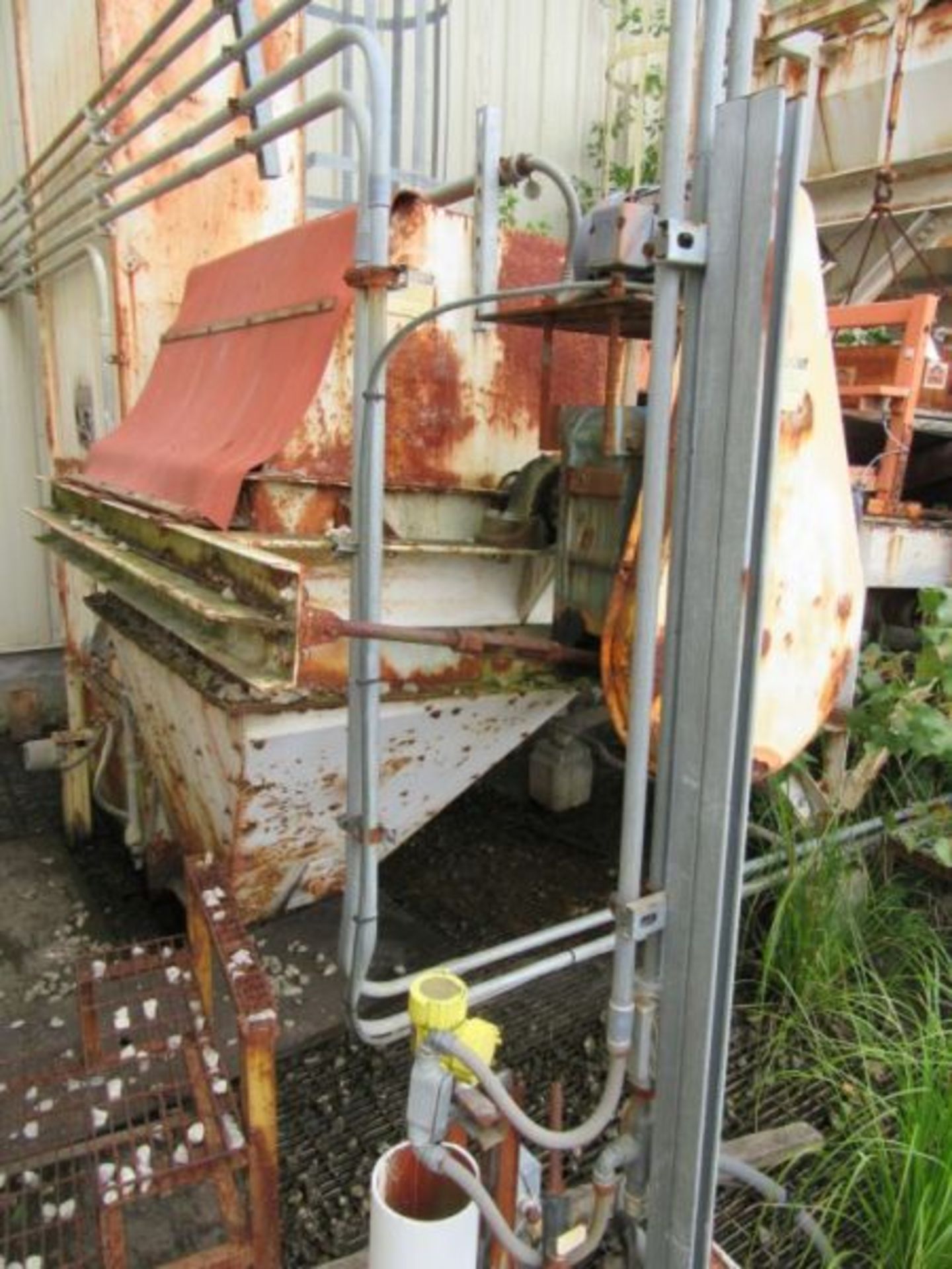 EHRSAM CRUSHER WITH ABB BELT FEEDER AND ERIEZ MAGNET - Image 4 of 9