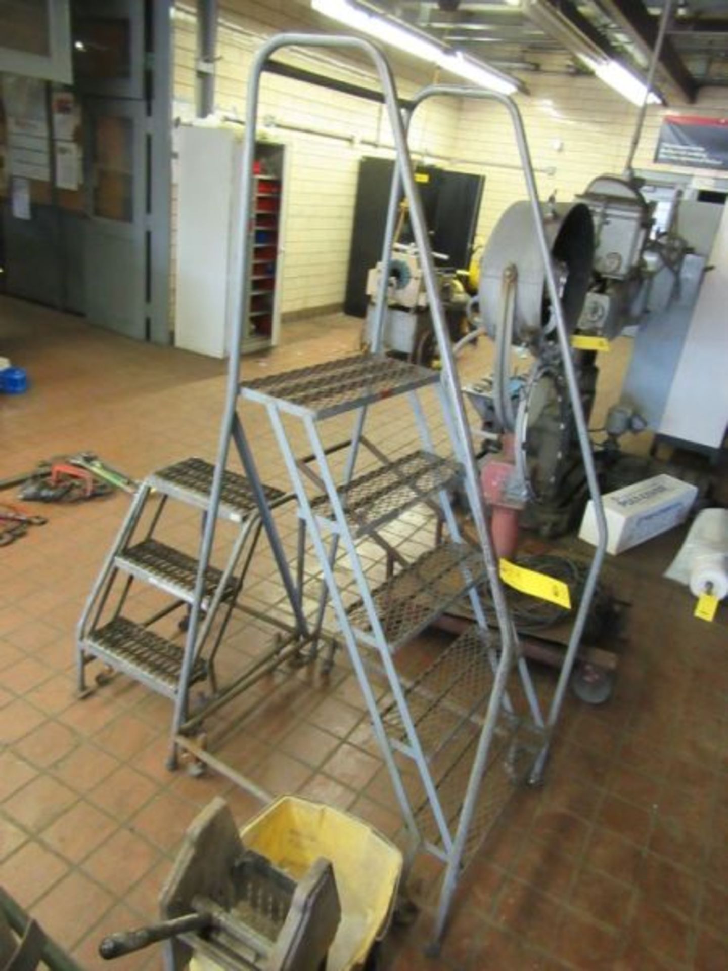 5 FT & 3 FT ROLLING STOCK LADDERS, MOP BUCKET - Image 2 of 6