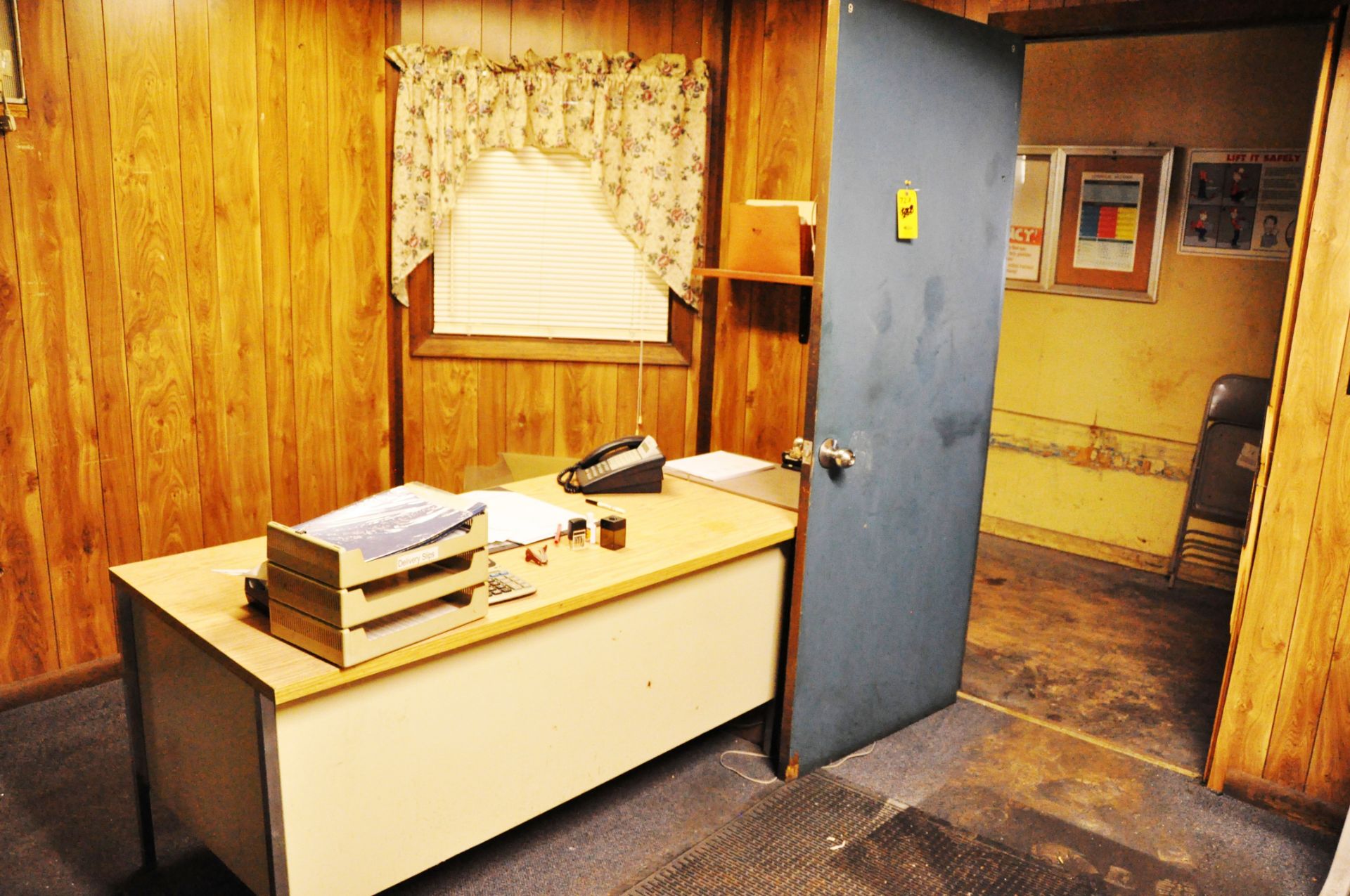 CONTENTS IN LAUNDRY ROOM: (1) WASHING MACHINE, (2) CLOTHES DRYERS AND METAL LOCKERS - Image 3 of 4